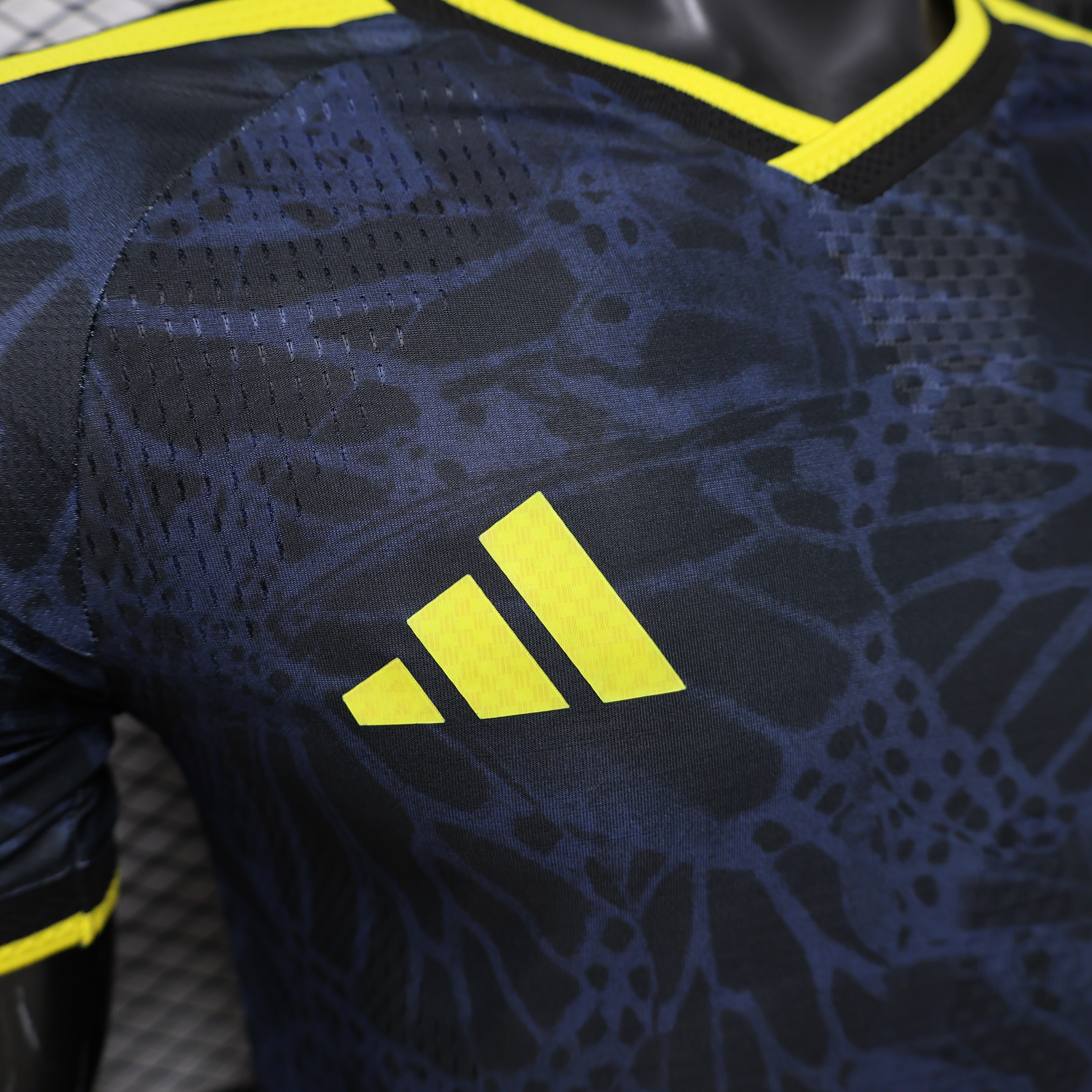 2026 Colombia Mens Special Edition Football T-Shirt AAAAJersey Wholesale Yupoo 9 9