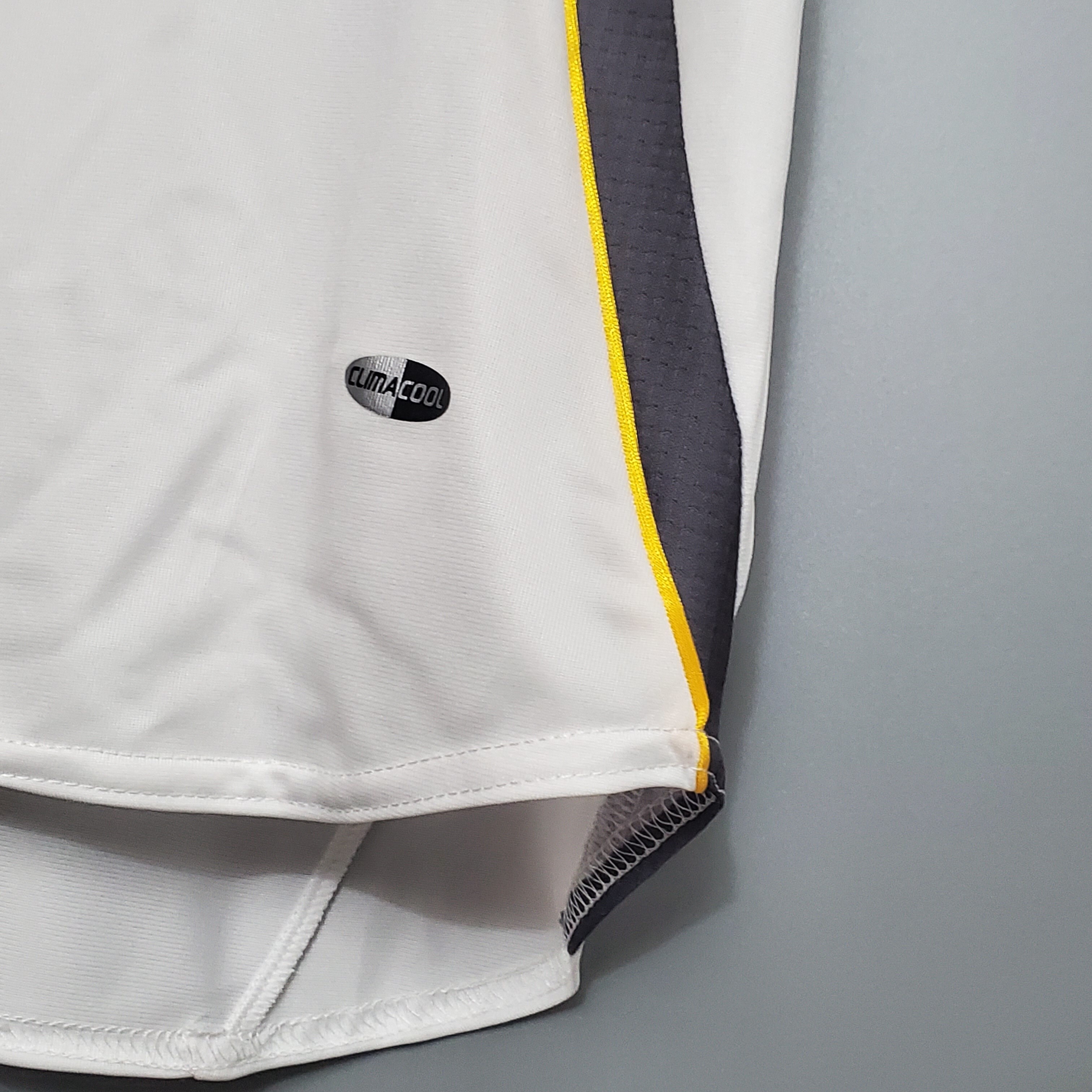 2006 Japan away 3