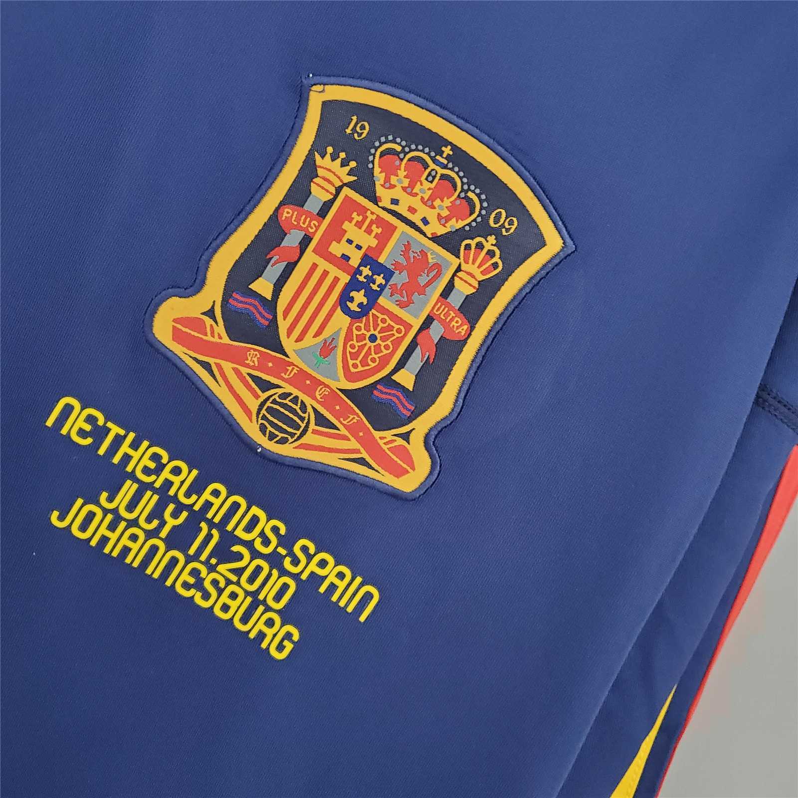 2010 Spain away long sleeve 5