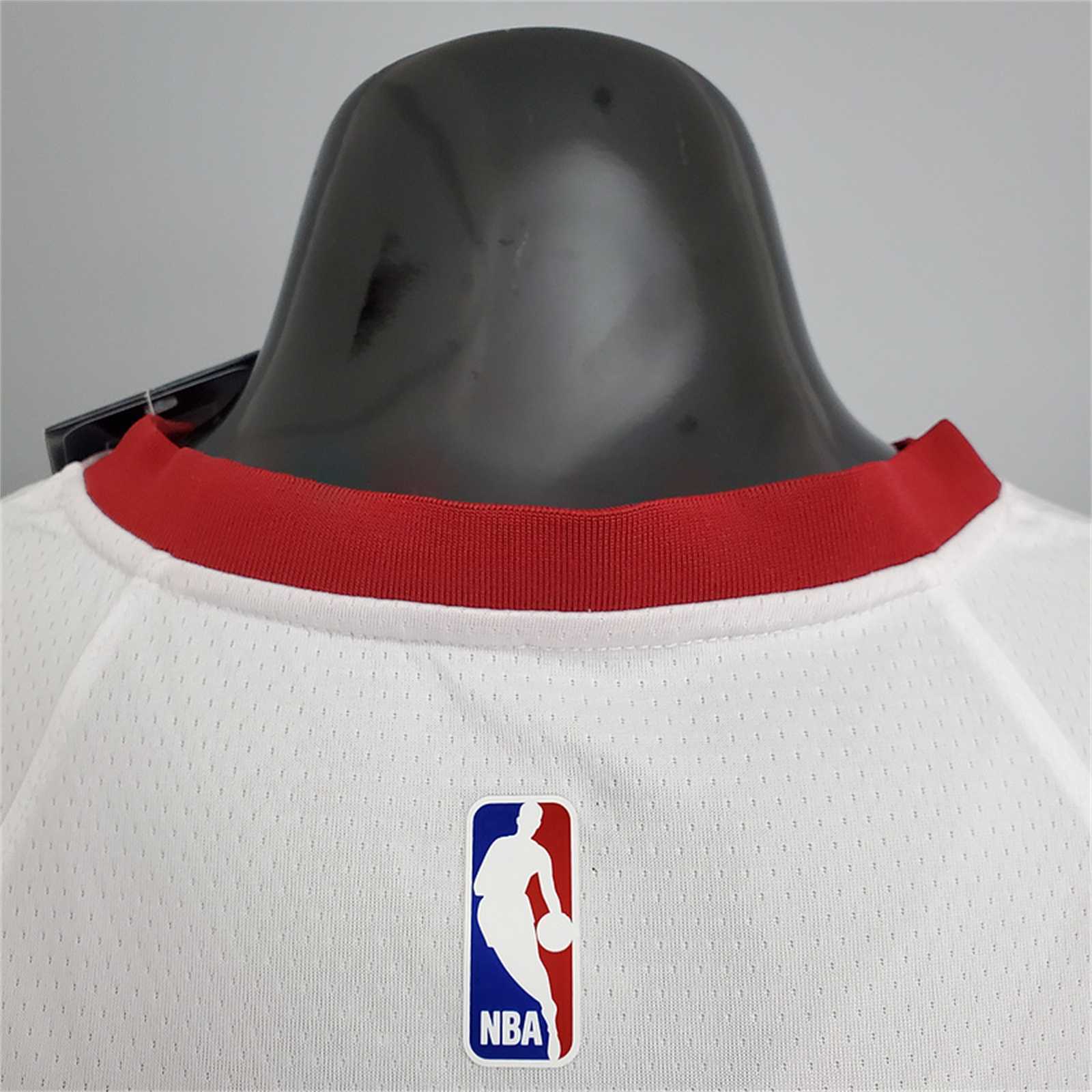 Cavaliers Rose #1 White 8