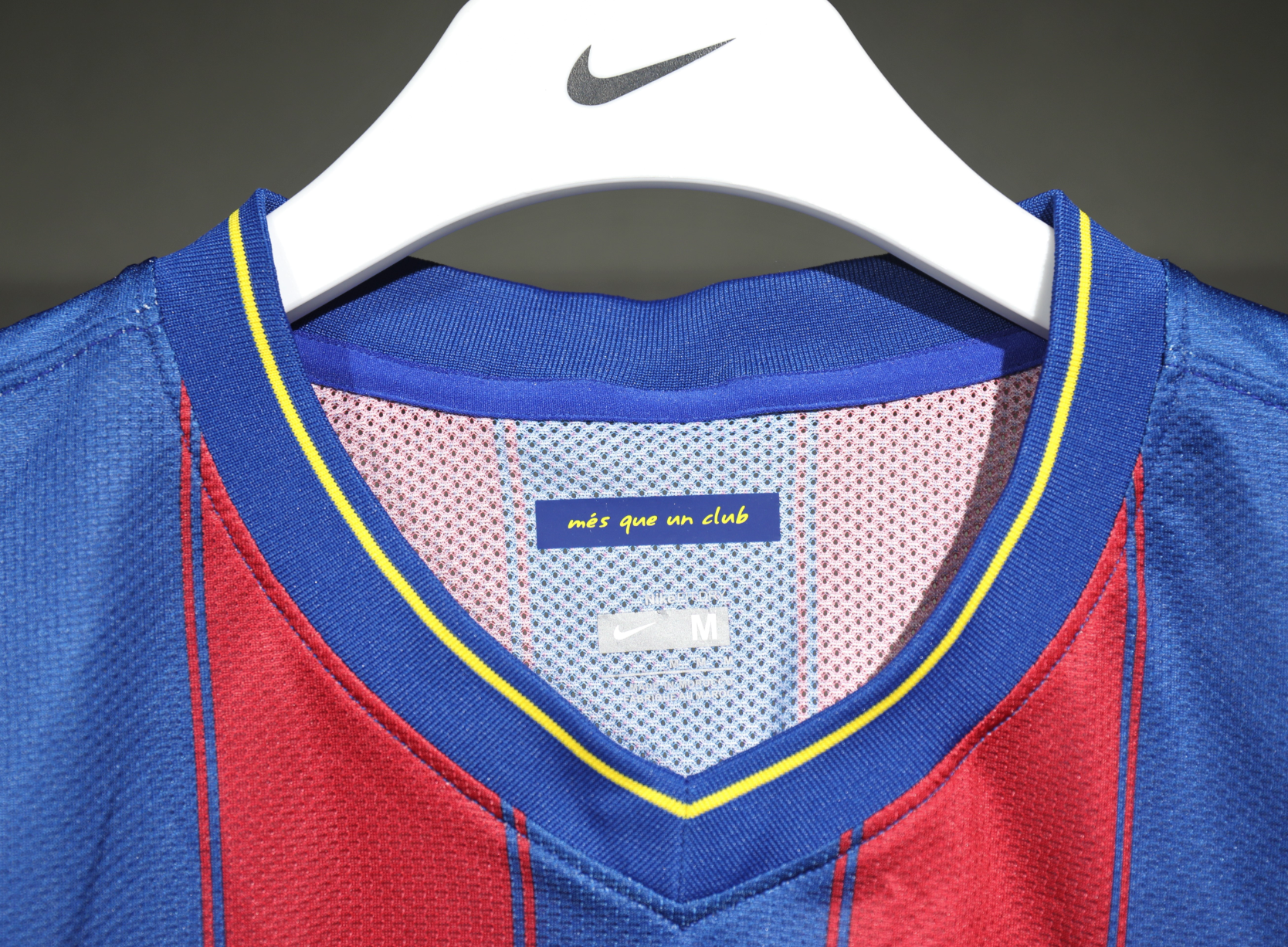 09-10 Barcelona Home Retro Kit Vintage Player Version Sino Shirt AAAAJersey Dropship Yupoo 1