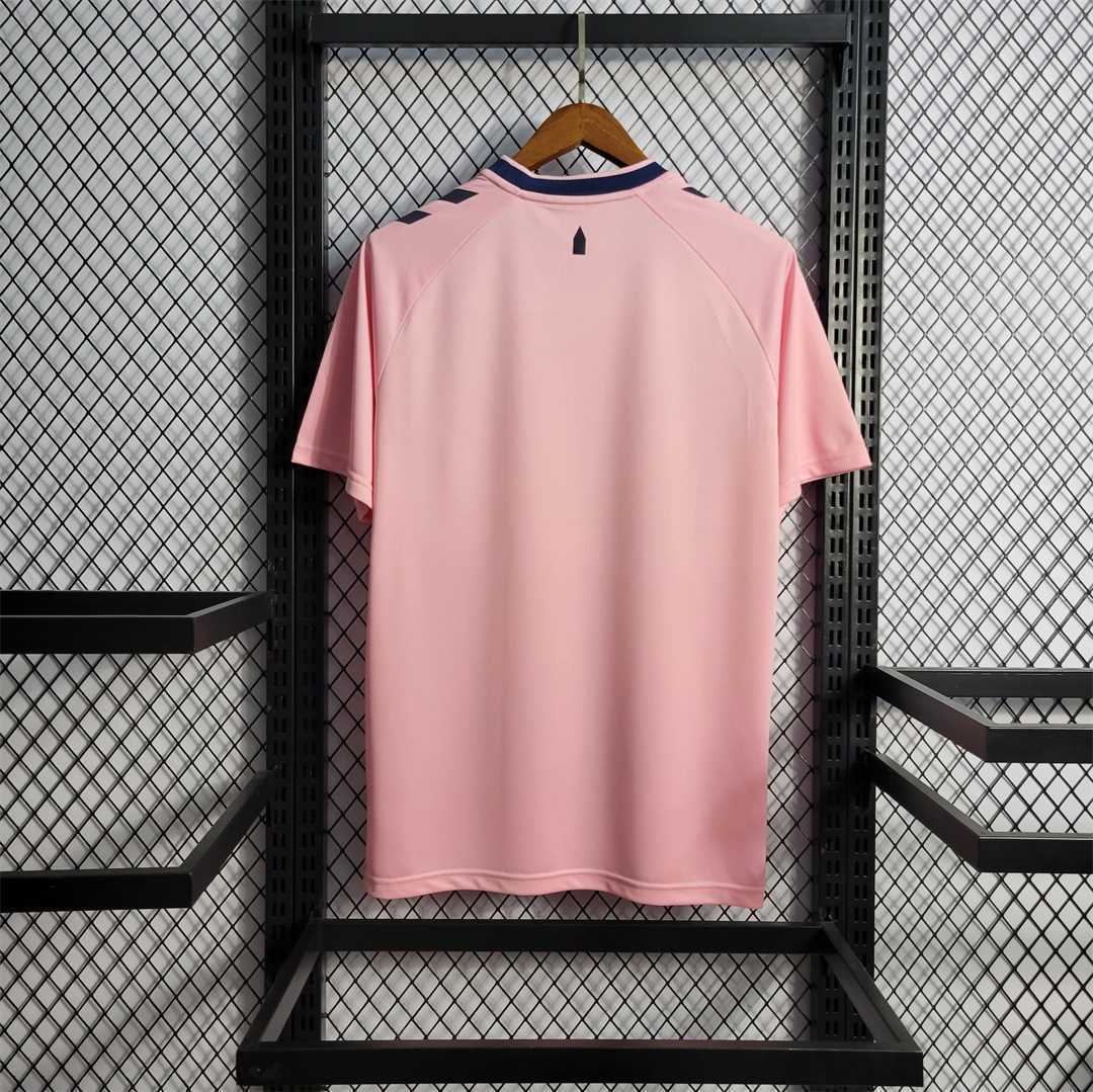 22-23 Everton away 3