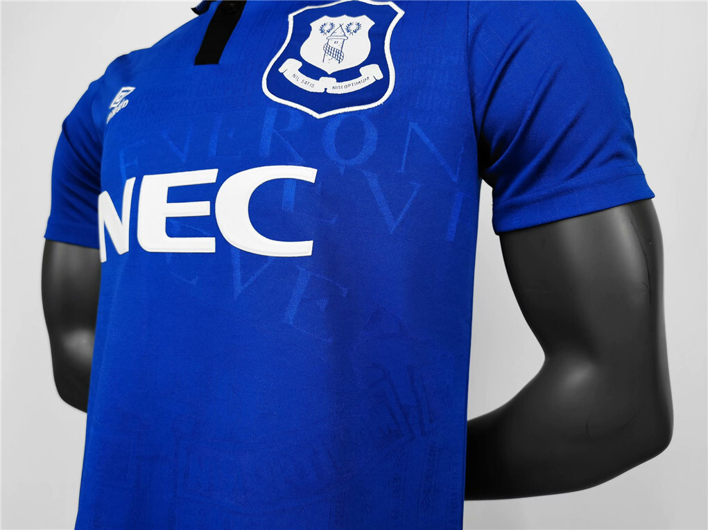 95-96 Everton home 9