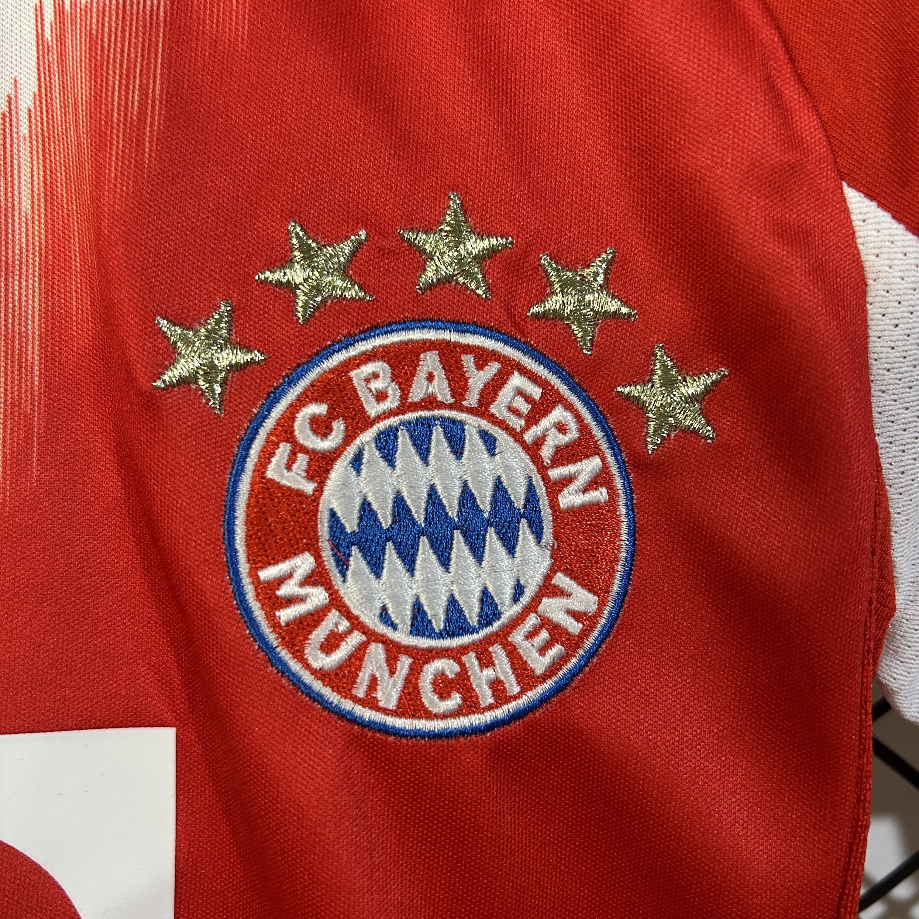 25-26 Bayern Home Kid Kits Soccer AAAAJersey Yupoo 3