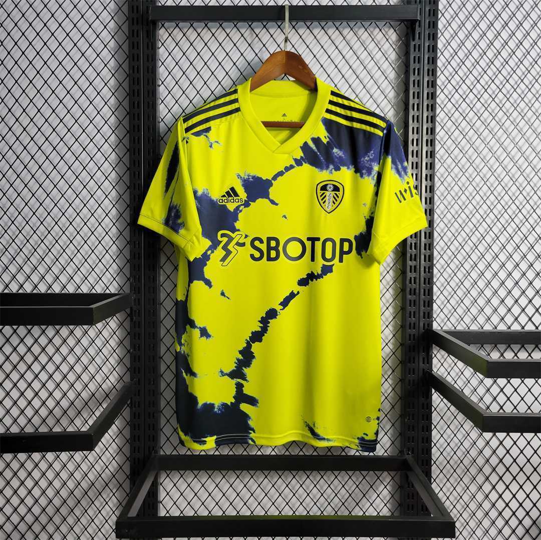 22-23 Leeds United away 11