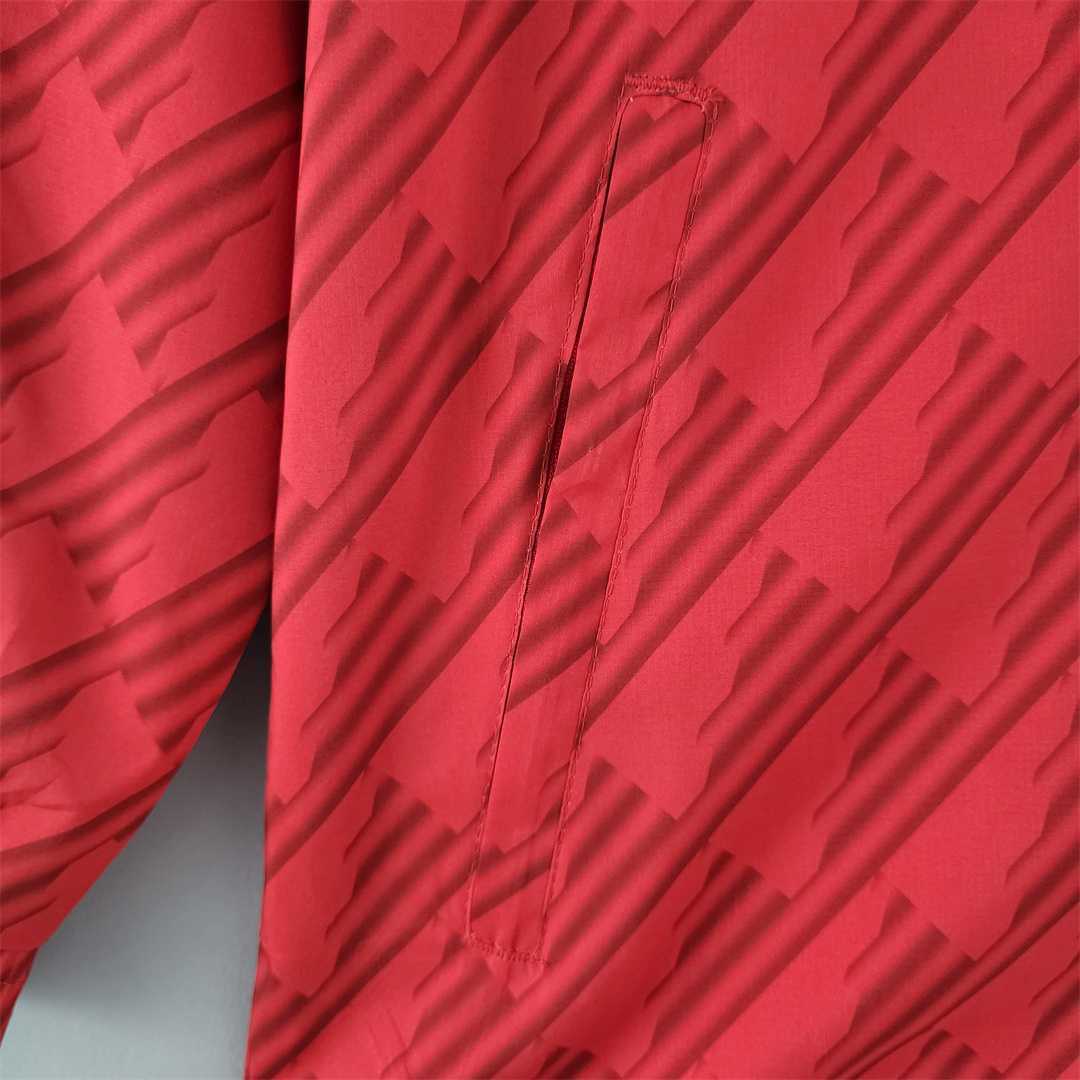 2022 Manchester United red-white edge Windbreaker 3