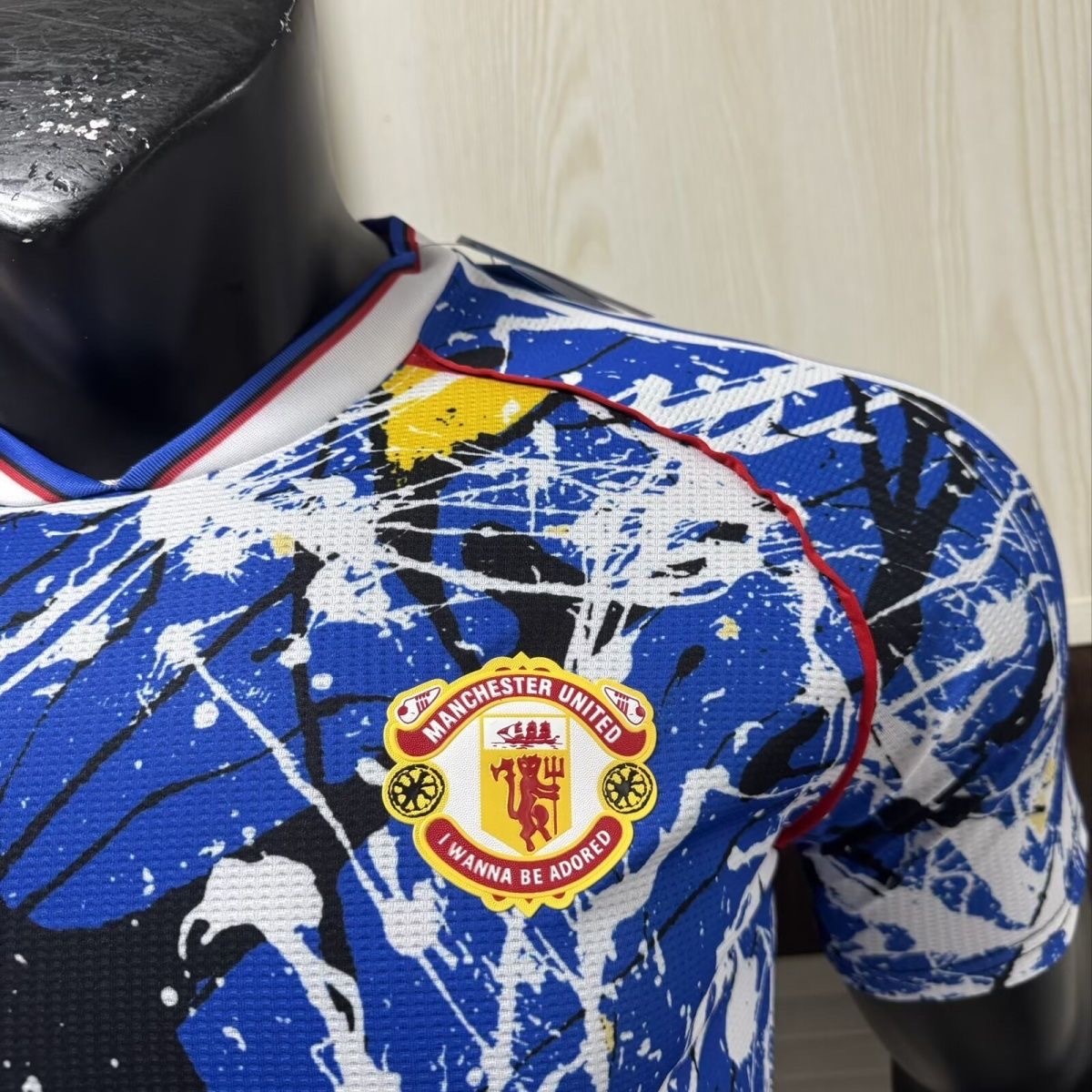 25-26 Manchester United Special Edition Football T-Shirt Player version AAAA Jersey Supply Yupoo 2