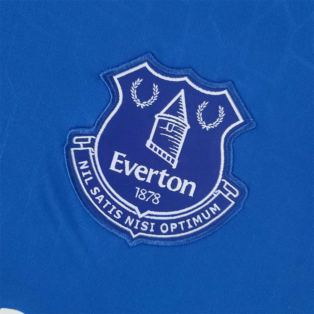 22-23 Everton home 9
