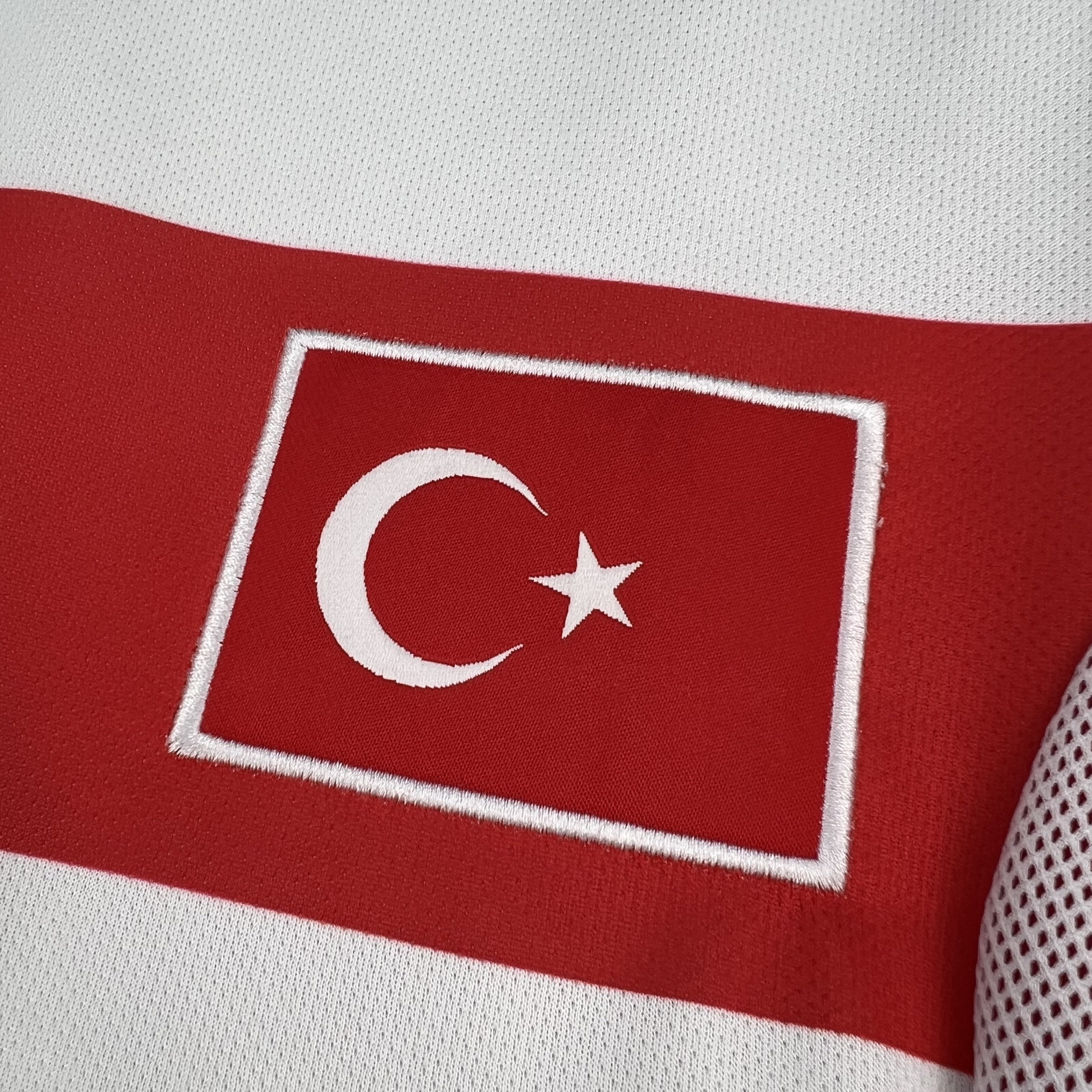 2002 Turkey Mens Away Football Retro Kit Vintage T-Shirt AAAAJersey Wholesale Yupoo 7 5