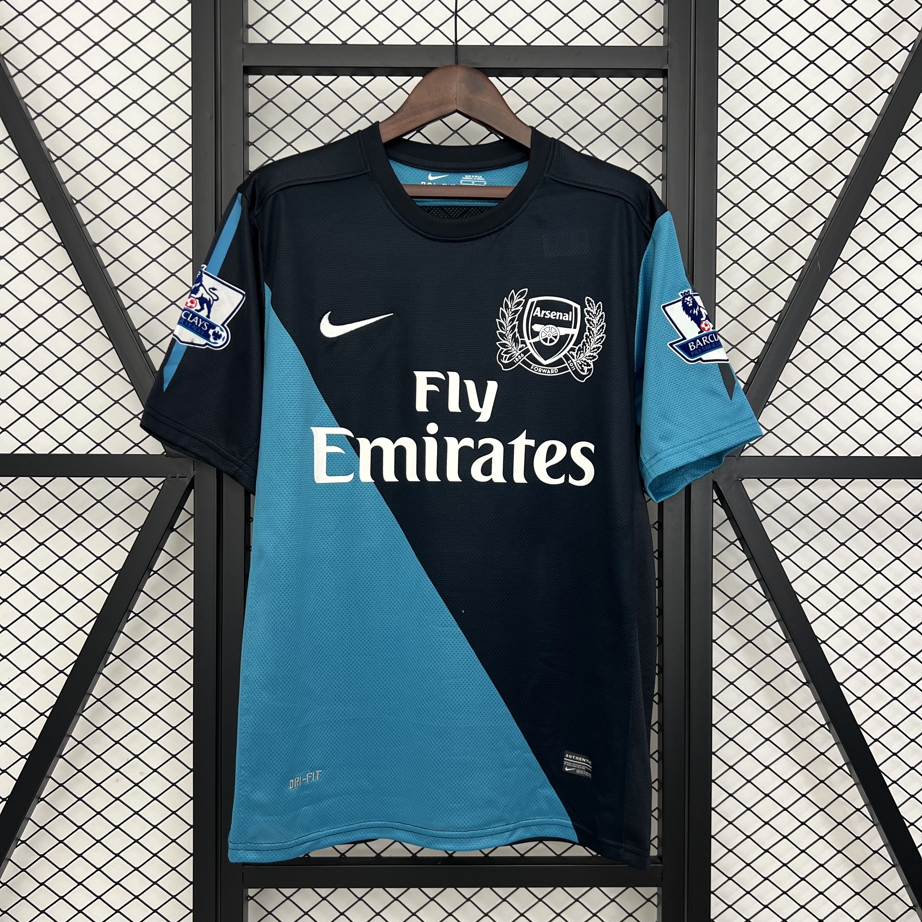 11-12 Arsenal Away Retro Kit Vintage Shirt AAAAJersey Supplier Yupoo 7