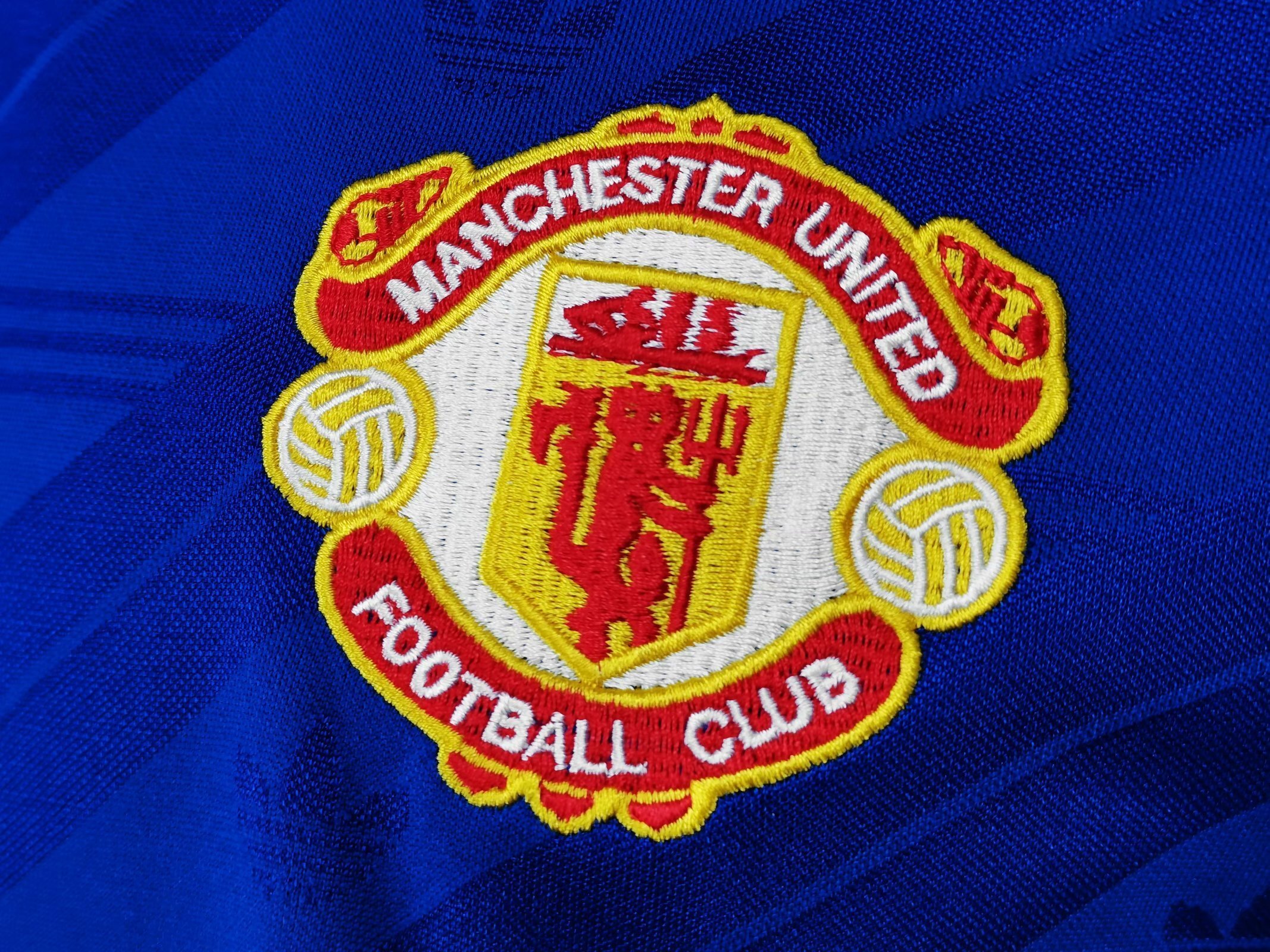 86-88 Manchester United away blue long sleeve 2