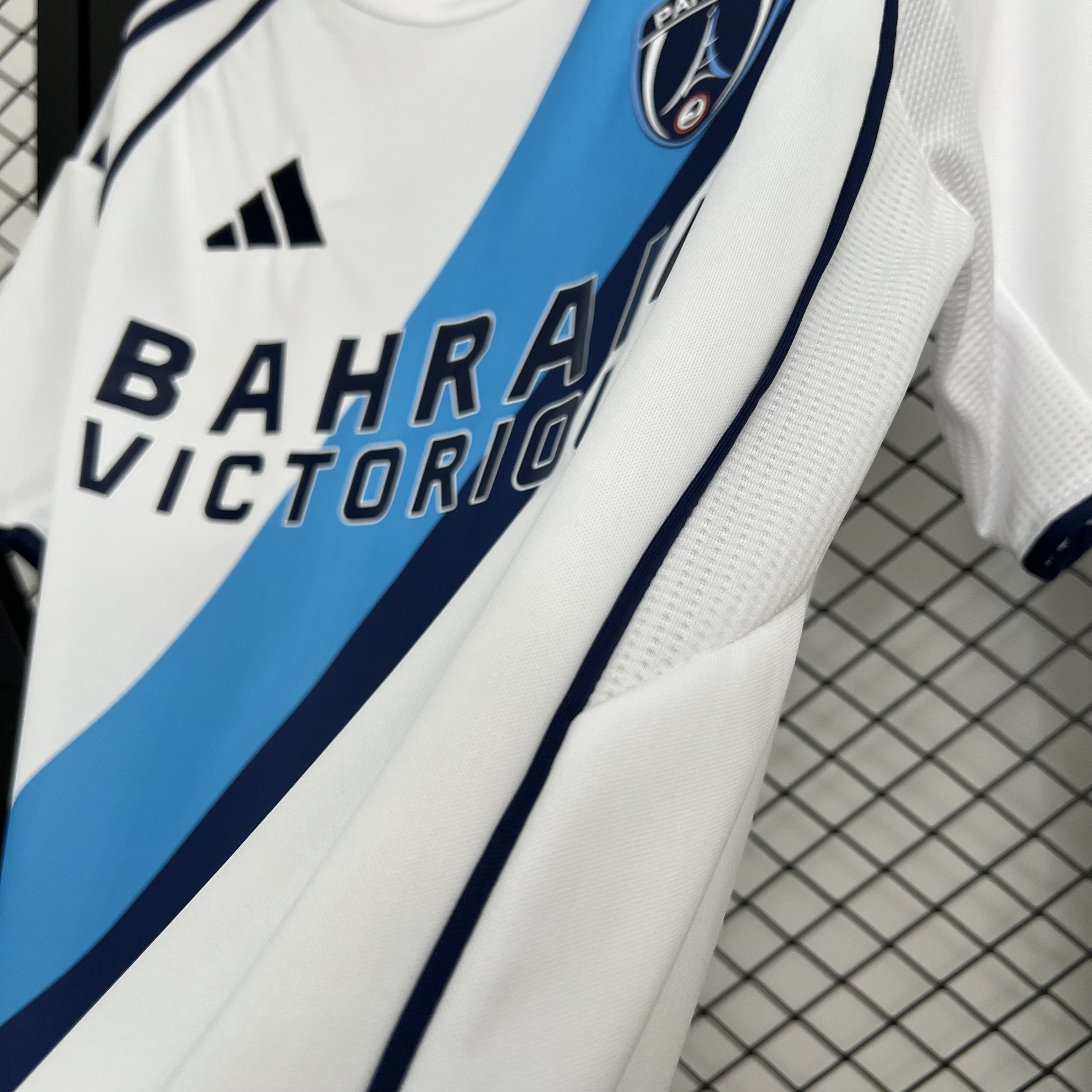 25-26 Paris FC Away Kit Football Shirt Maillotfoot Apparels ete AAAAJersey Wholesale Yupoo 5