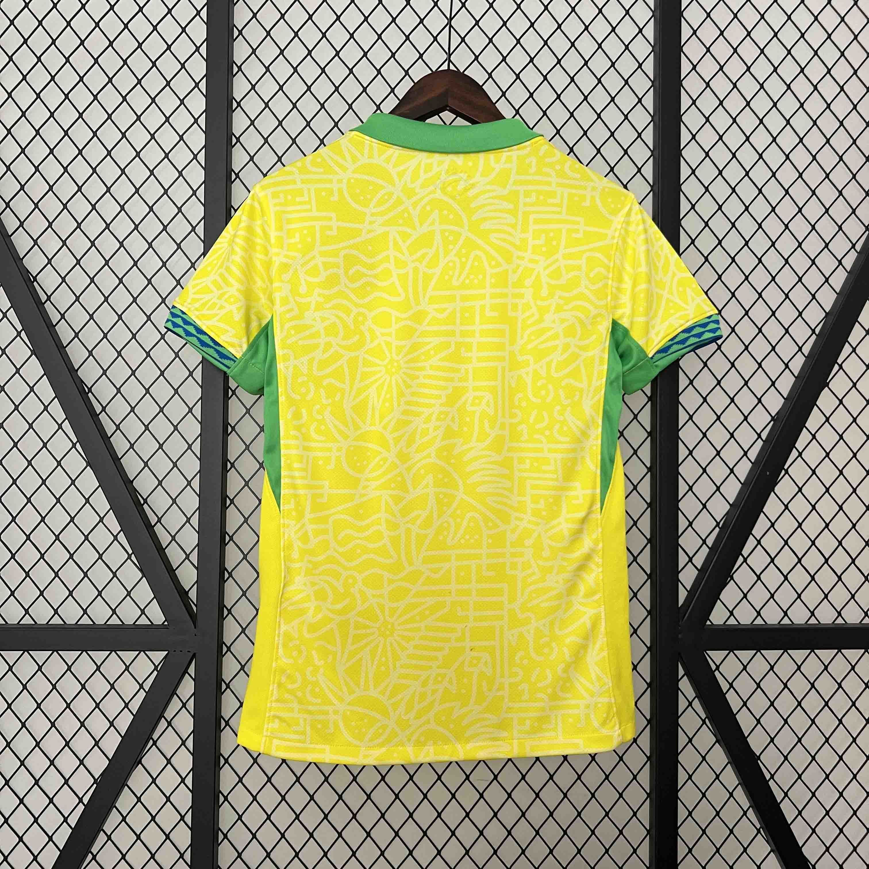 2024 Brazil Home Women Shirt Copa Amerca Apparel AAAAJersey Wholesale Yupoo 2