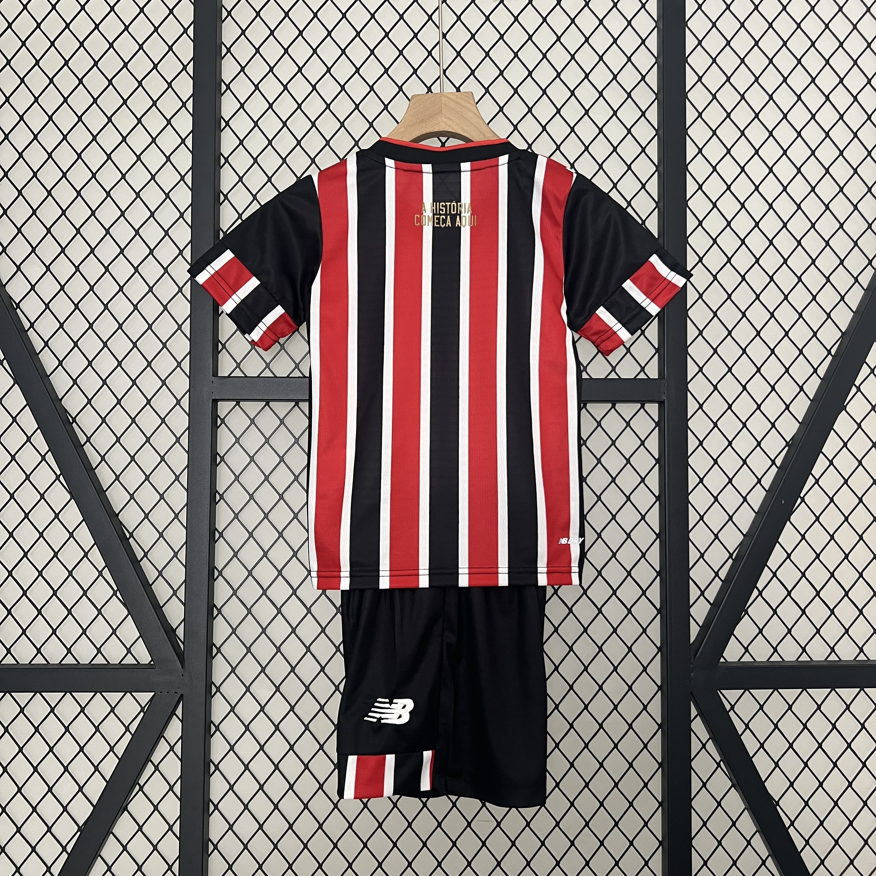 24-25 Sao Paulo Away Kid Kits Youth Apparels Football AAAAJersey Yupoo 1