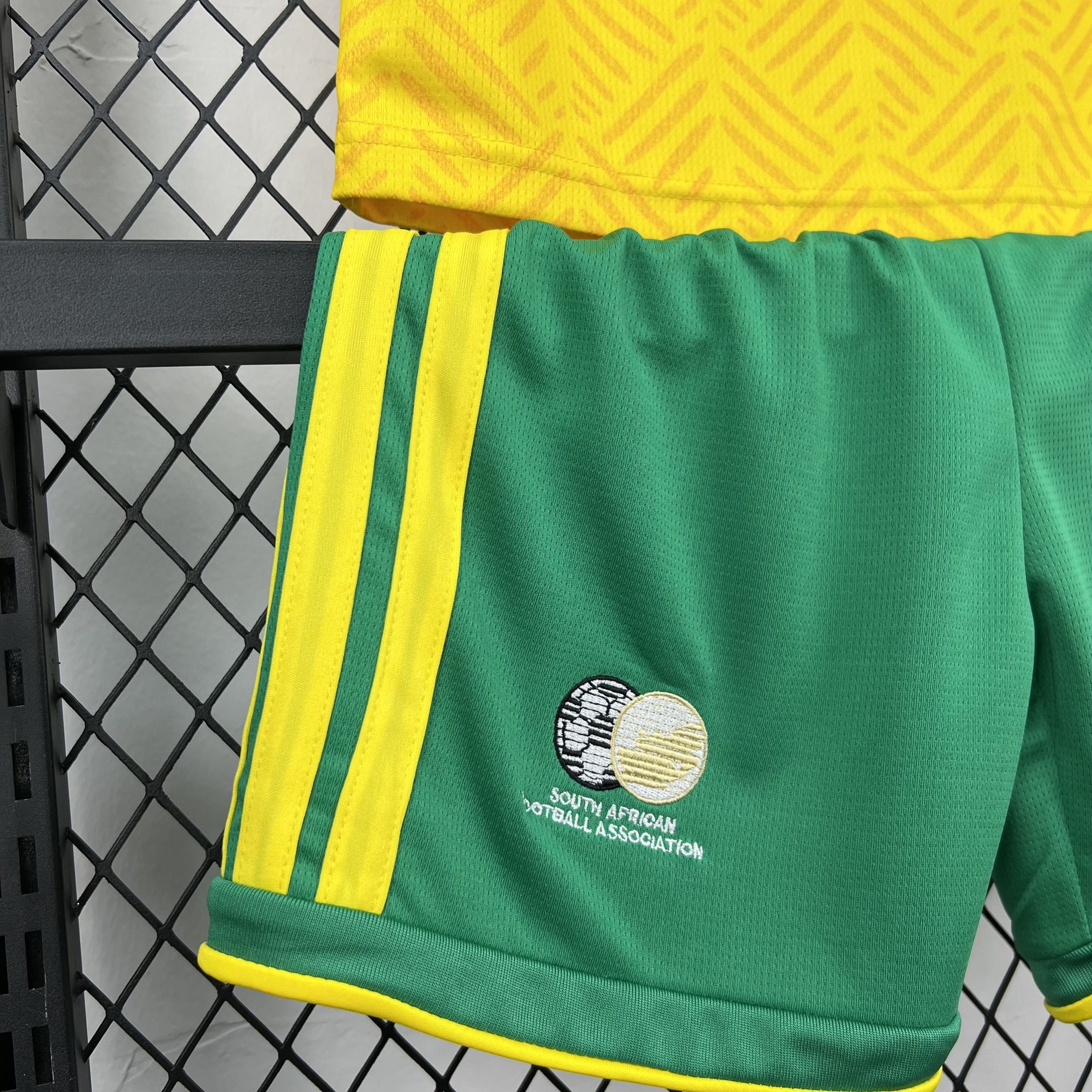 World Cup 2026 South Africa Home Kid Kits Soccer Youth Apparels AAAAJersey Wholesale Yupoo 7 4