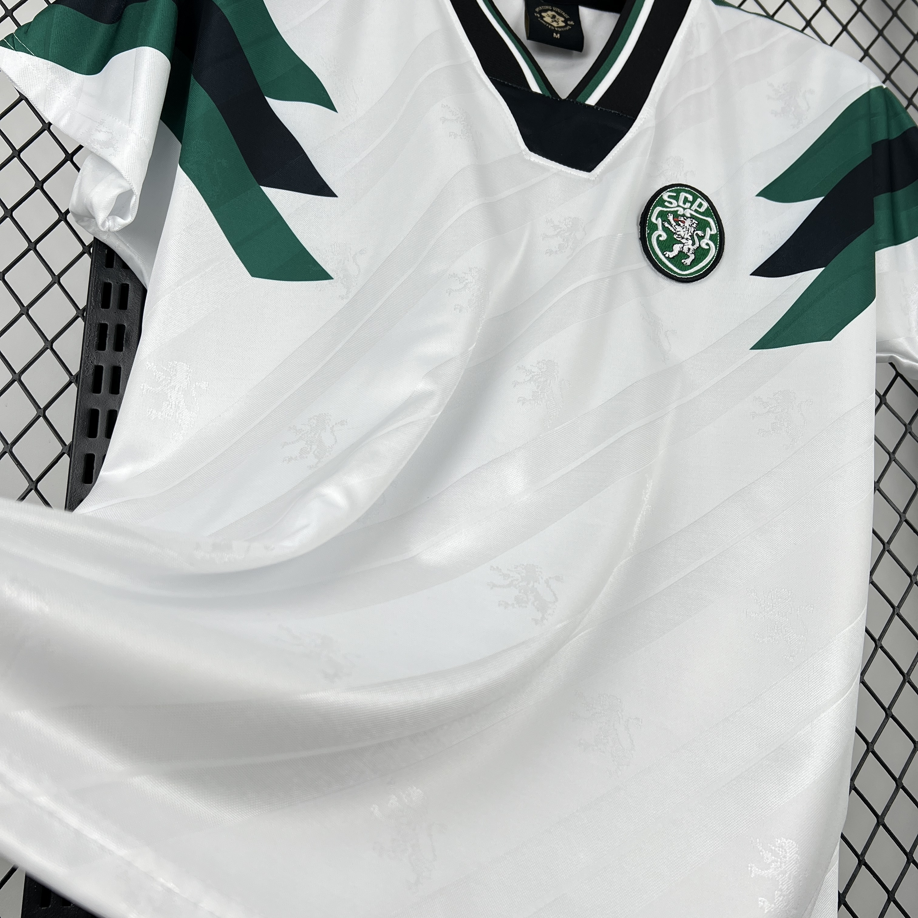25-26 Sporting Lisbon Special Edition Football Retro T-Shirt AAAAJersey Supply Yupoo-1 2