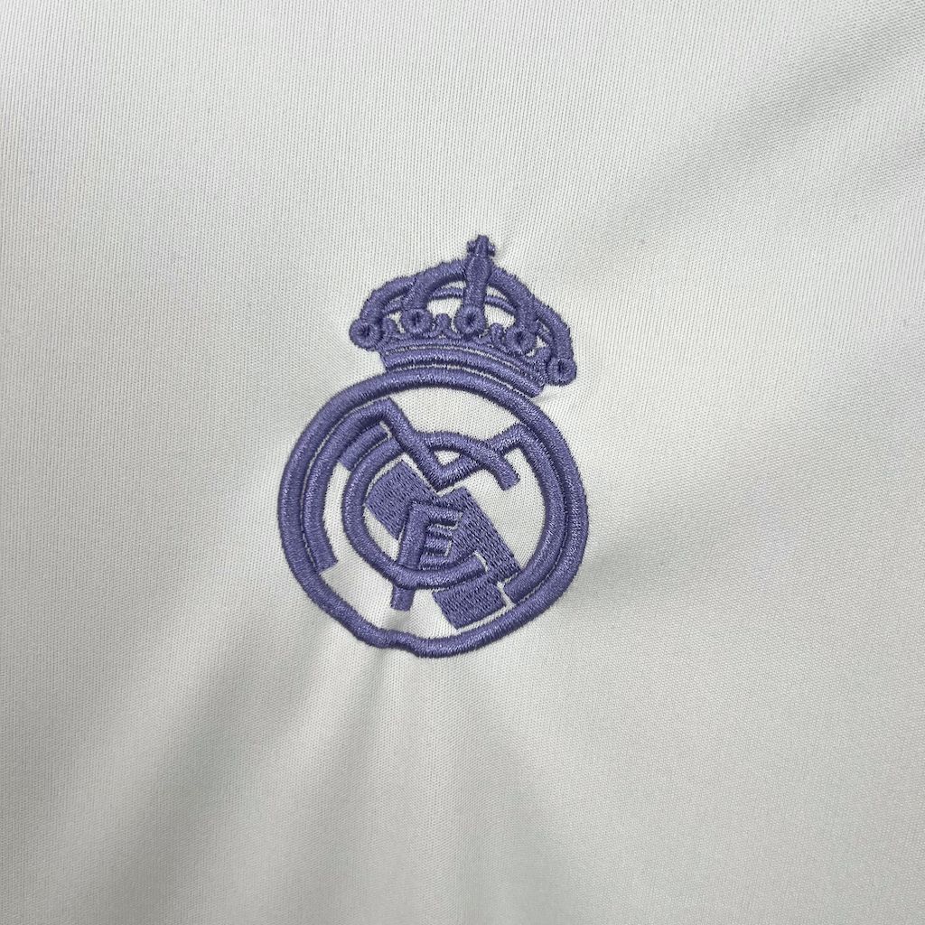 24-25 Real Madrid OG White Special Edition Shirt Football Uniforms AAAAJersey Supplier Yupoo 2