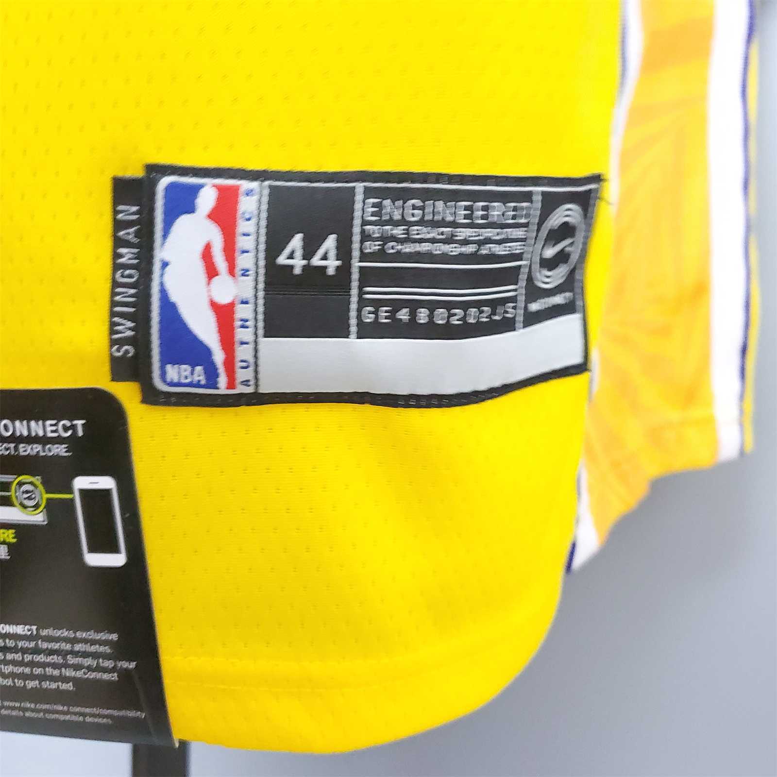 James #23 Lakers V-neck City Edition yellow 3