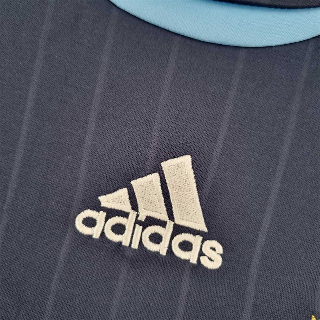 2006 Argentina away 8