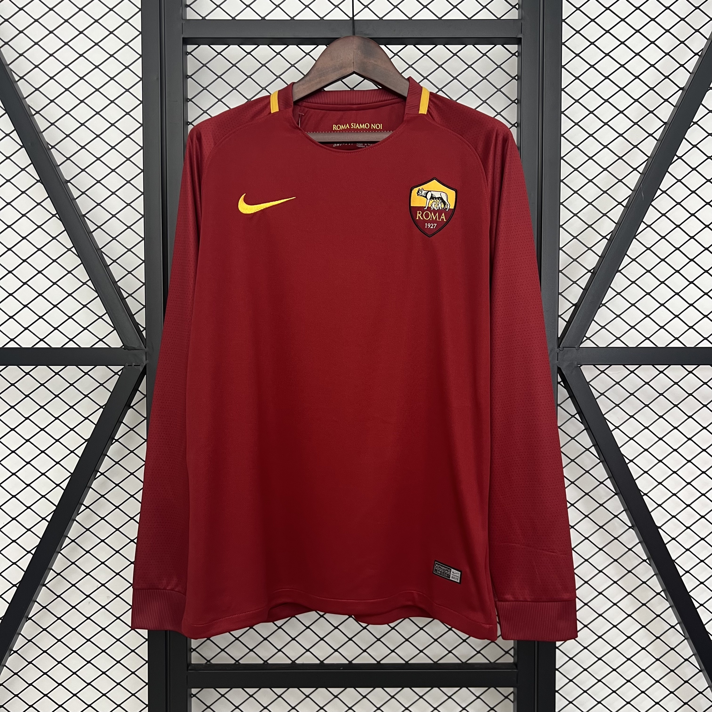 17-18 Roma Home Retro Kit Long Sleeve Shirt Soccer Kit AAAAJersey Cheap Yupoo