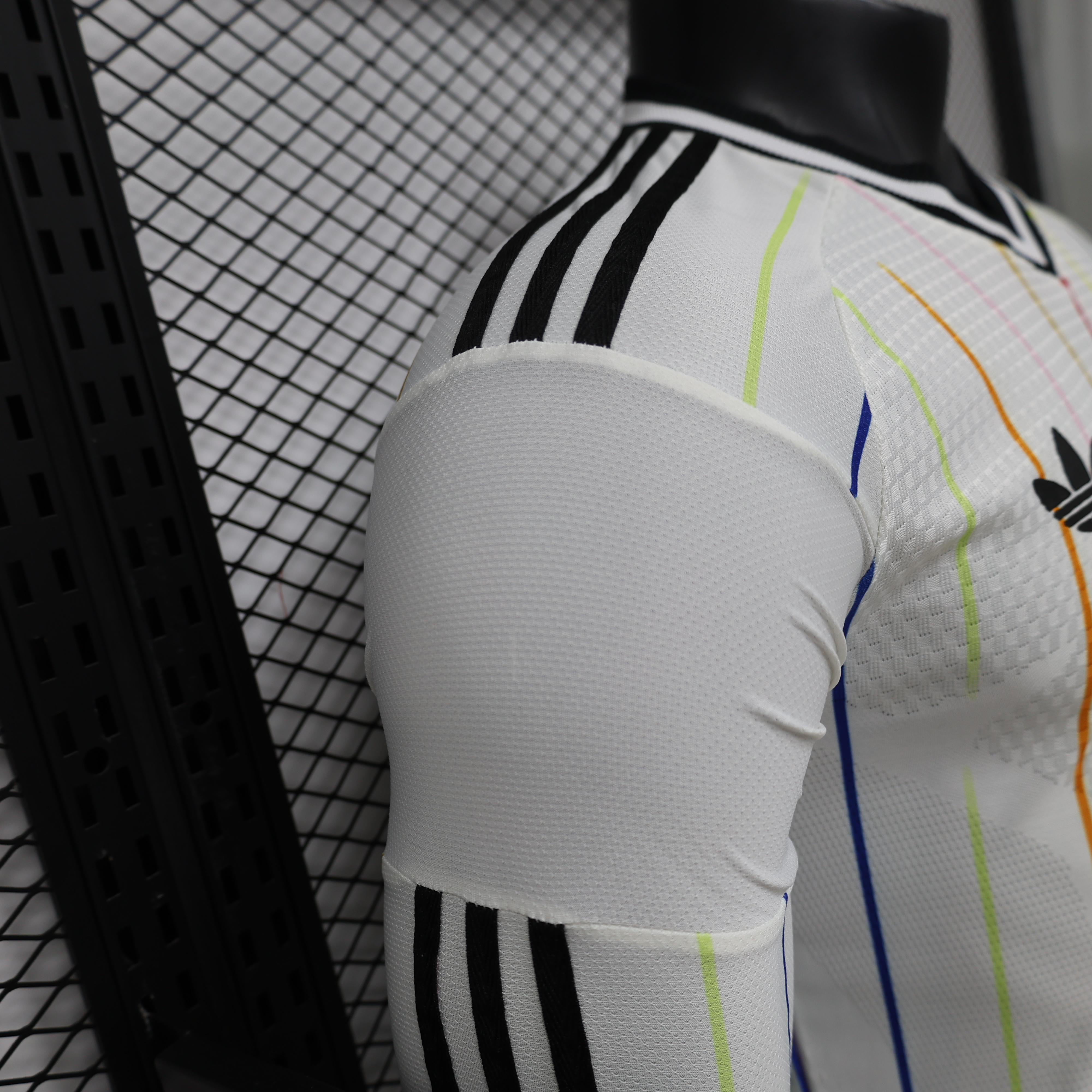 2026 World Cup Japan Away Kit Player Version Football Long Sleeve Shirt AAAAJerseys Supply Yupoo 9 7