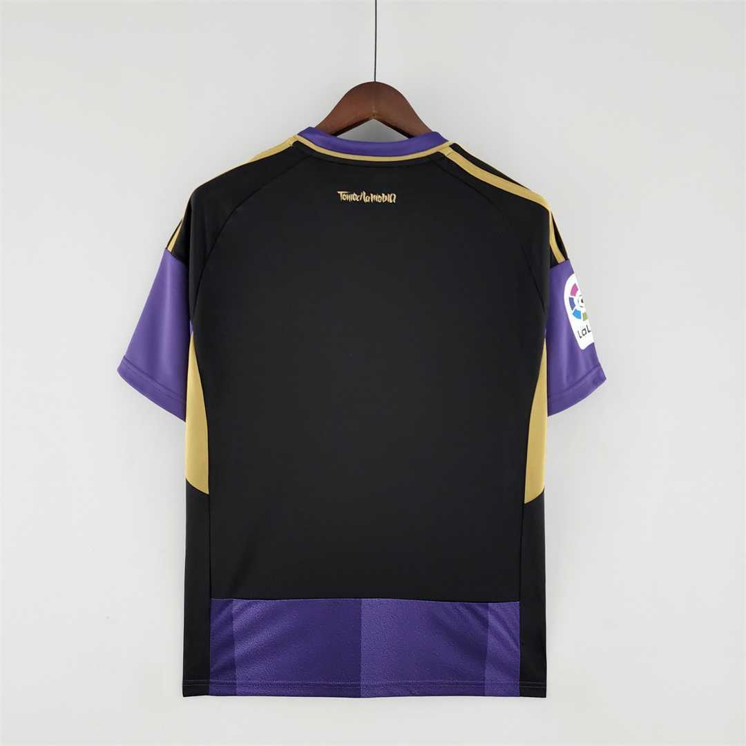 22-23 Valladolid away 11