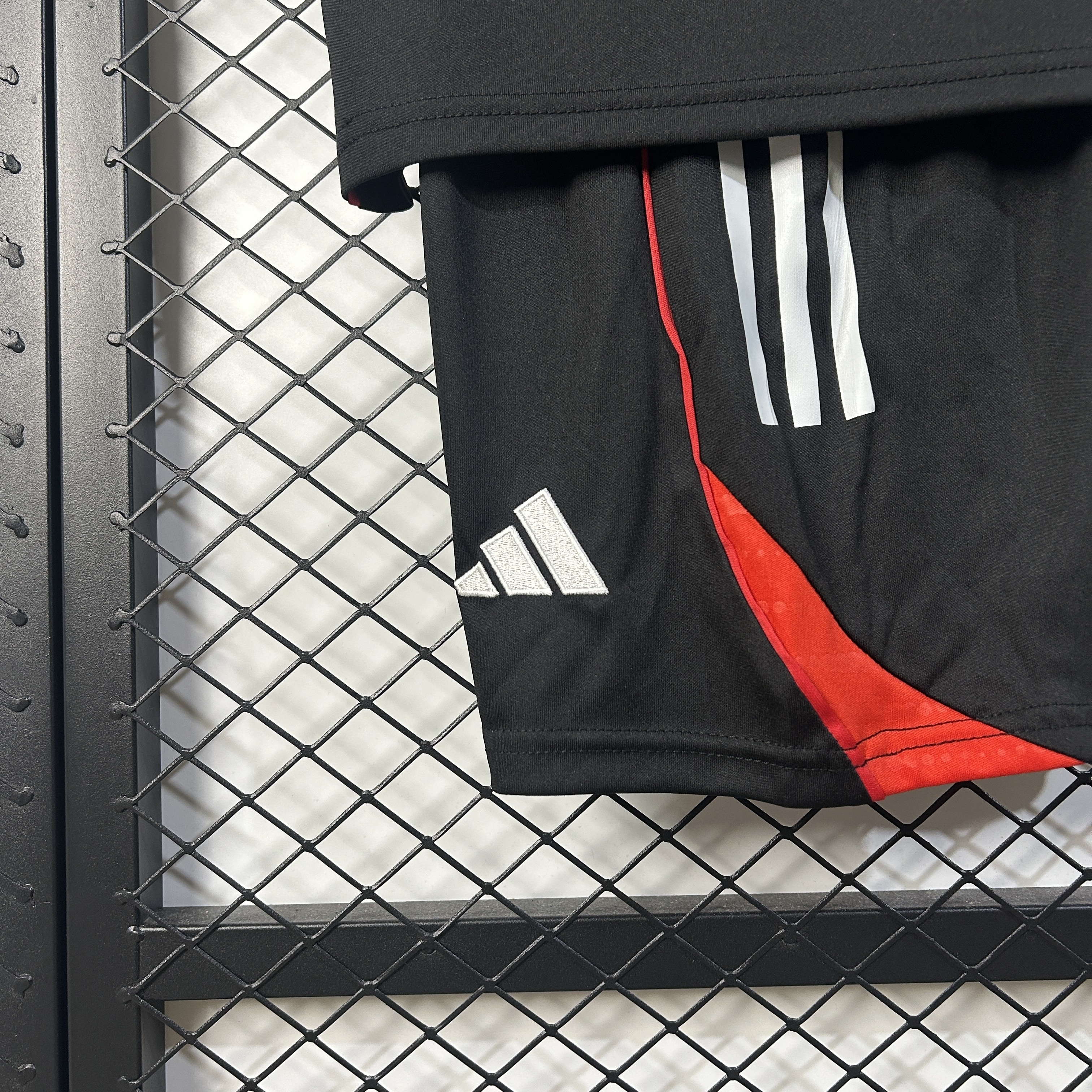 25-26 Benfica Black Pre-Match Kid Kits Youth Apparels Sino AAAAJersey Supply Yupoo 8