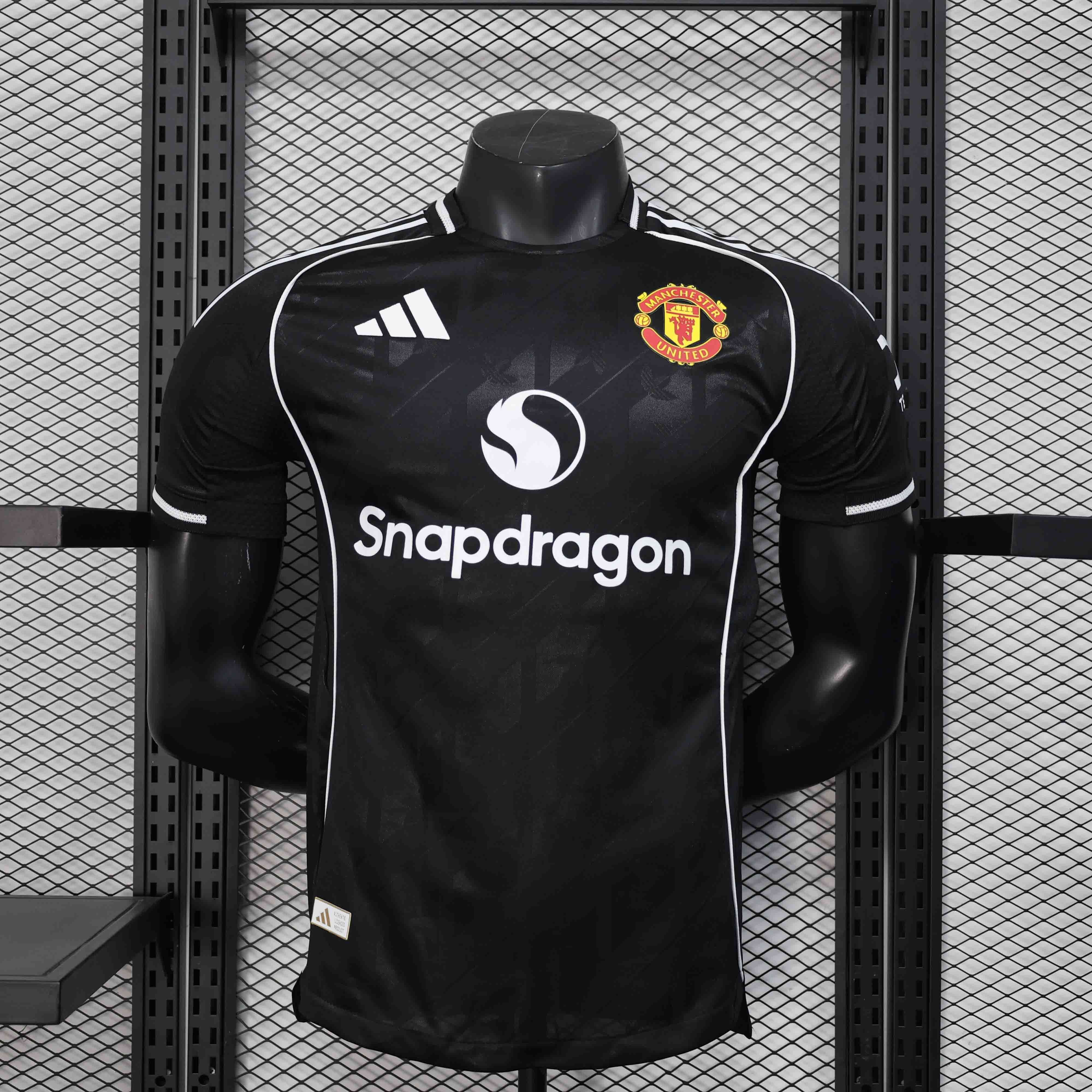 25-26 Manchester United OG Black Special Edition Player Version Shirt AAAAJersey Supply Yupoo