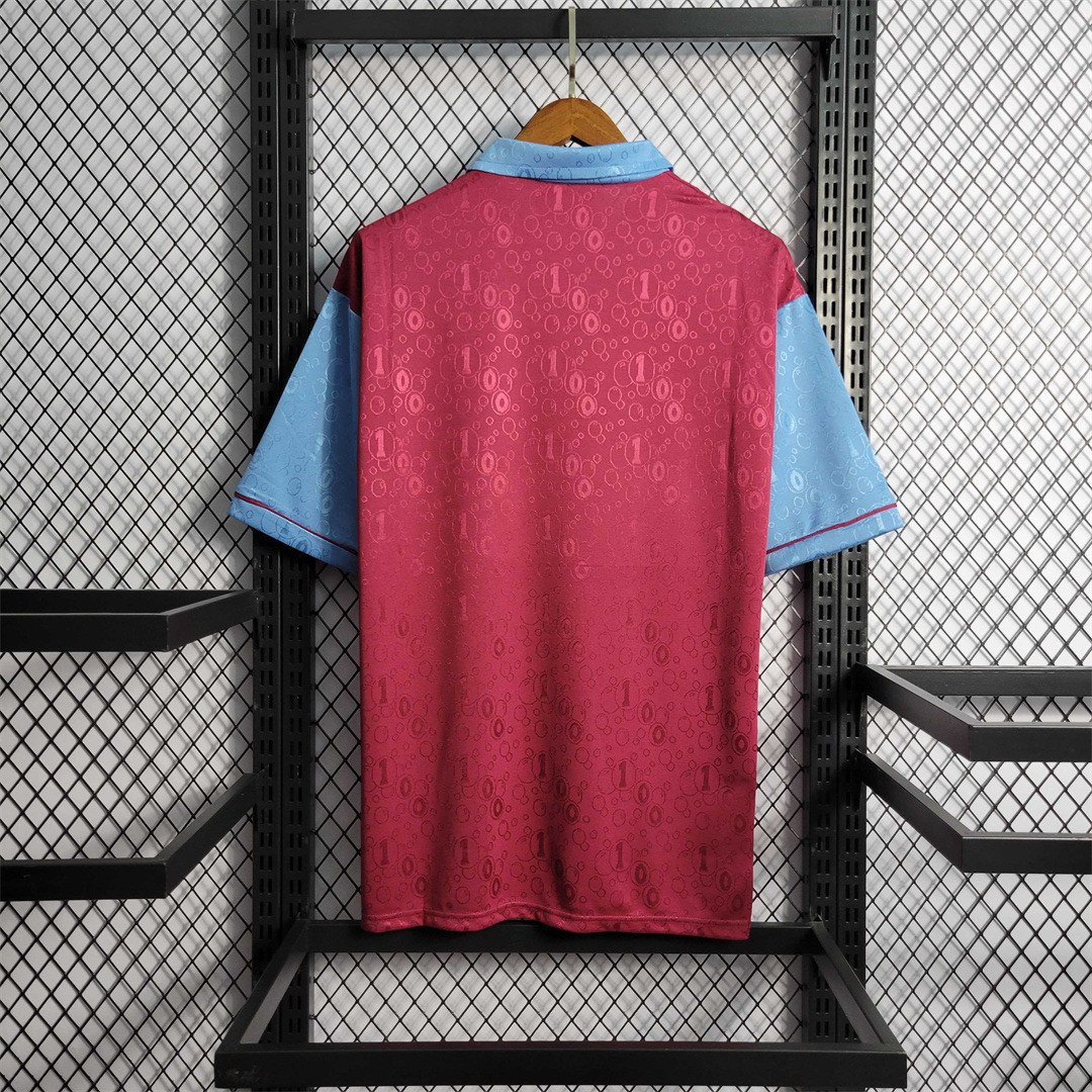 95-97 West Ham home 4