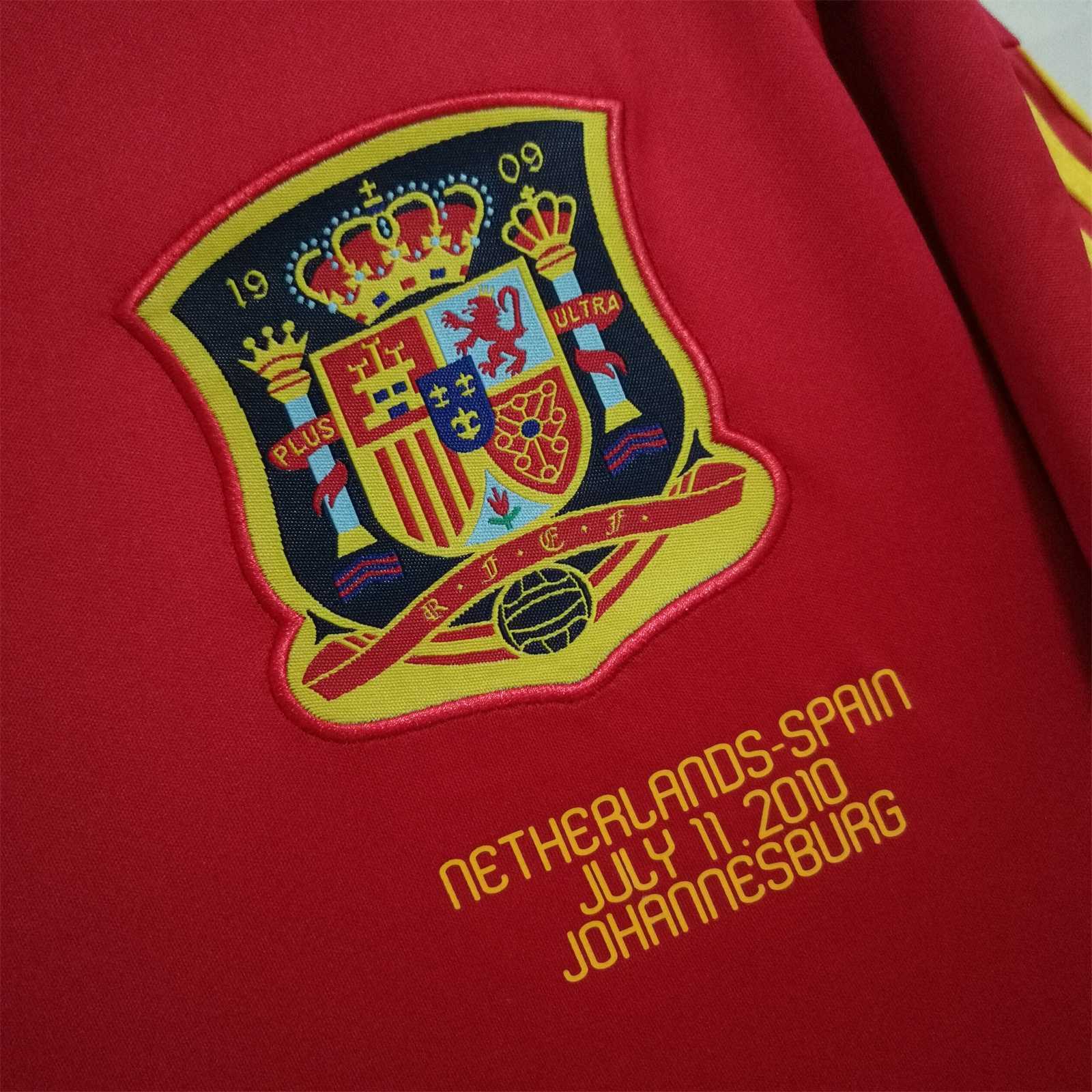 2010 Spain home 10