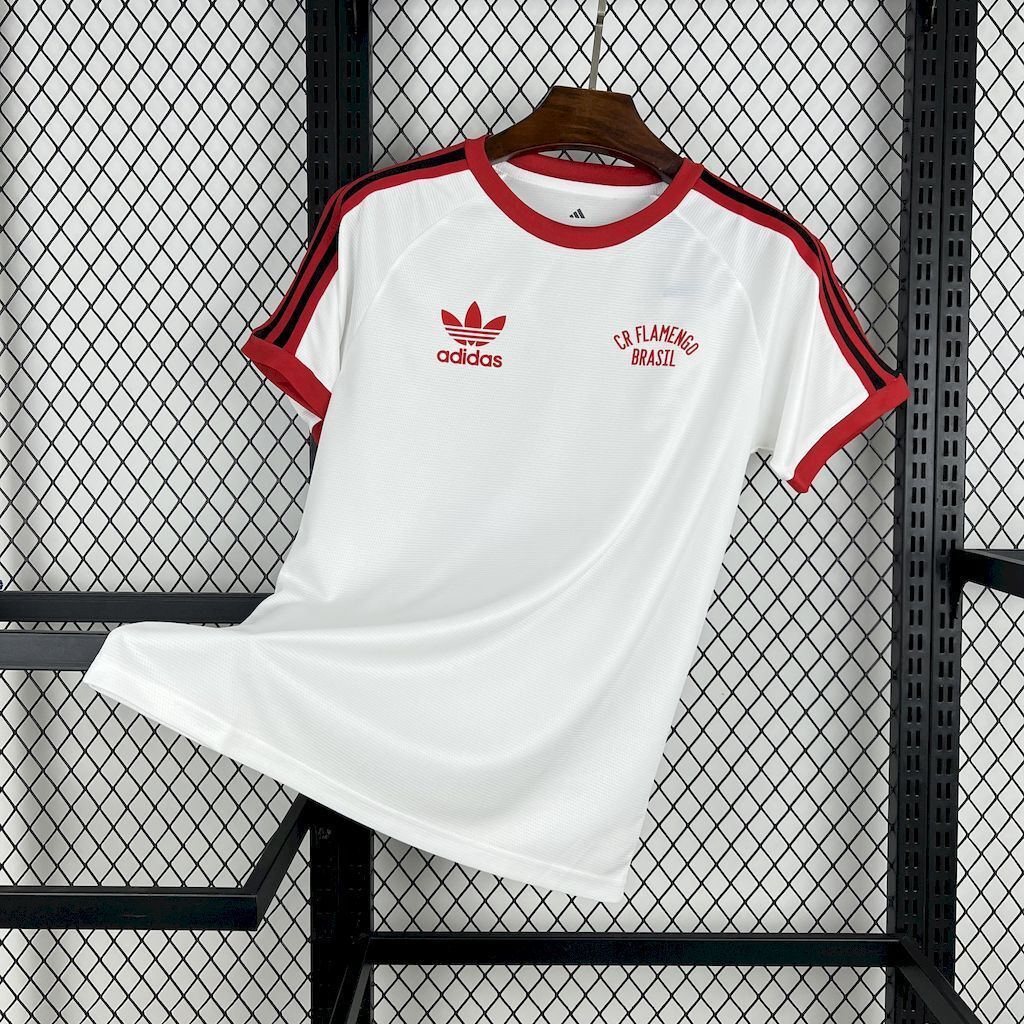 81-82 Flamengo Away Kit Classic T-Shirt AAAAJersey Supply Yupoo
