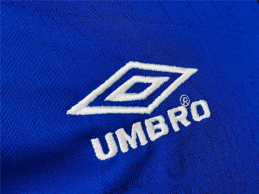 95-96 Everton home 4