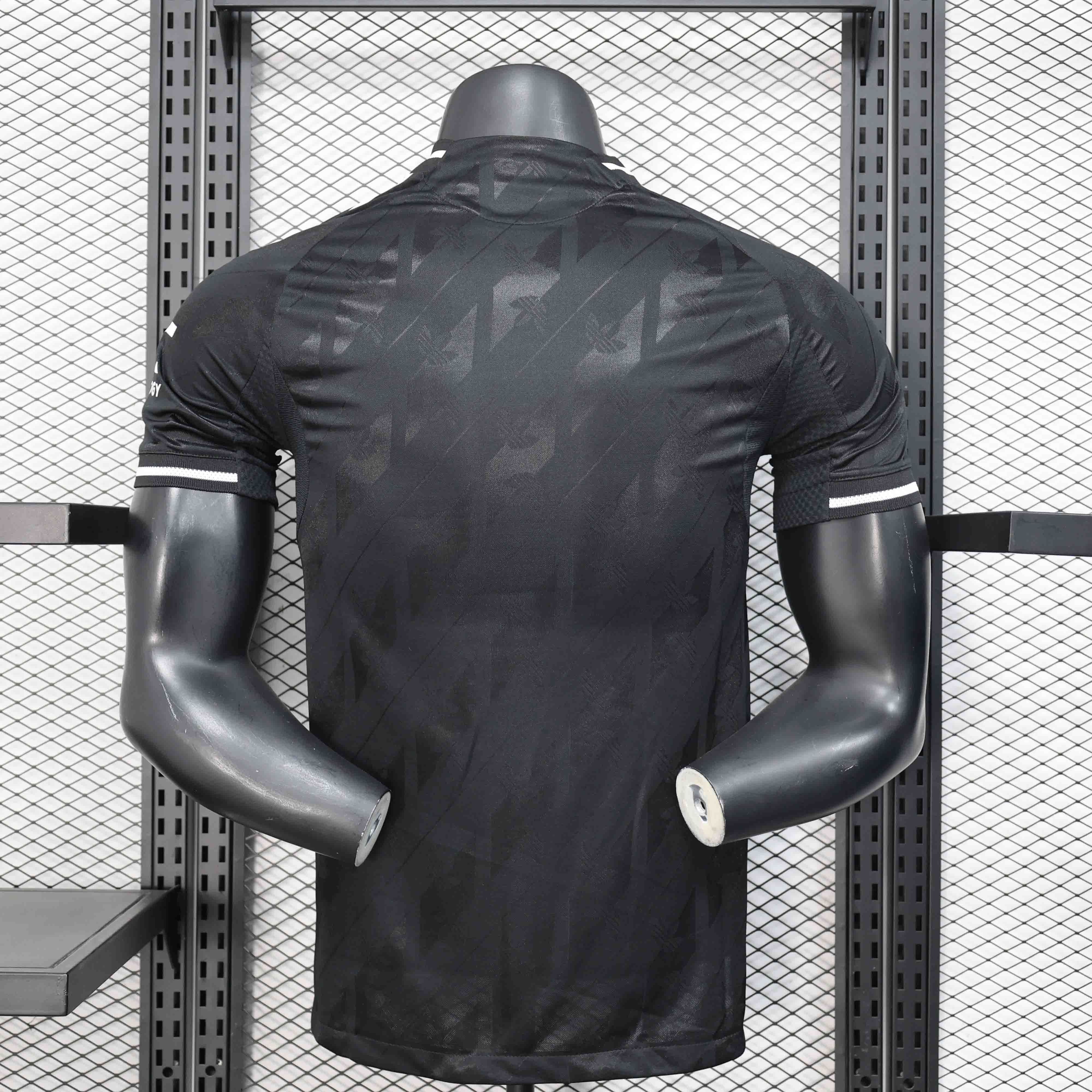 25-26 Manchester United OG Black Special Edition Player Version Shirt AAAAJersey Supply Yupoo 1