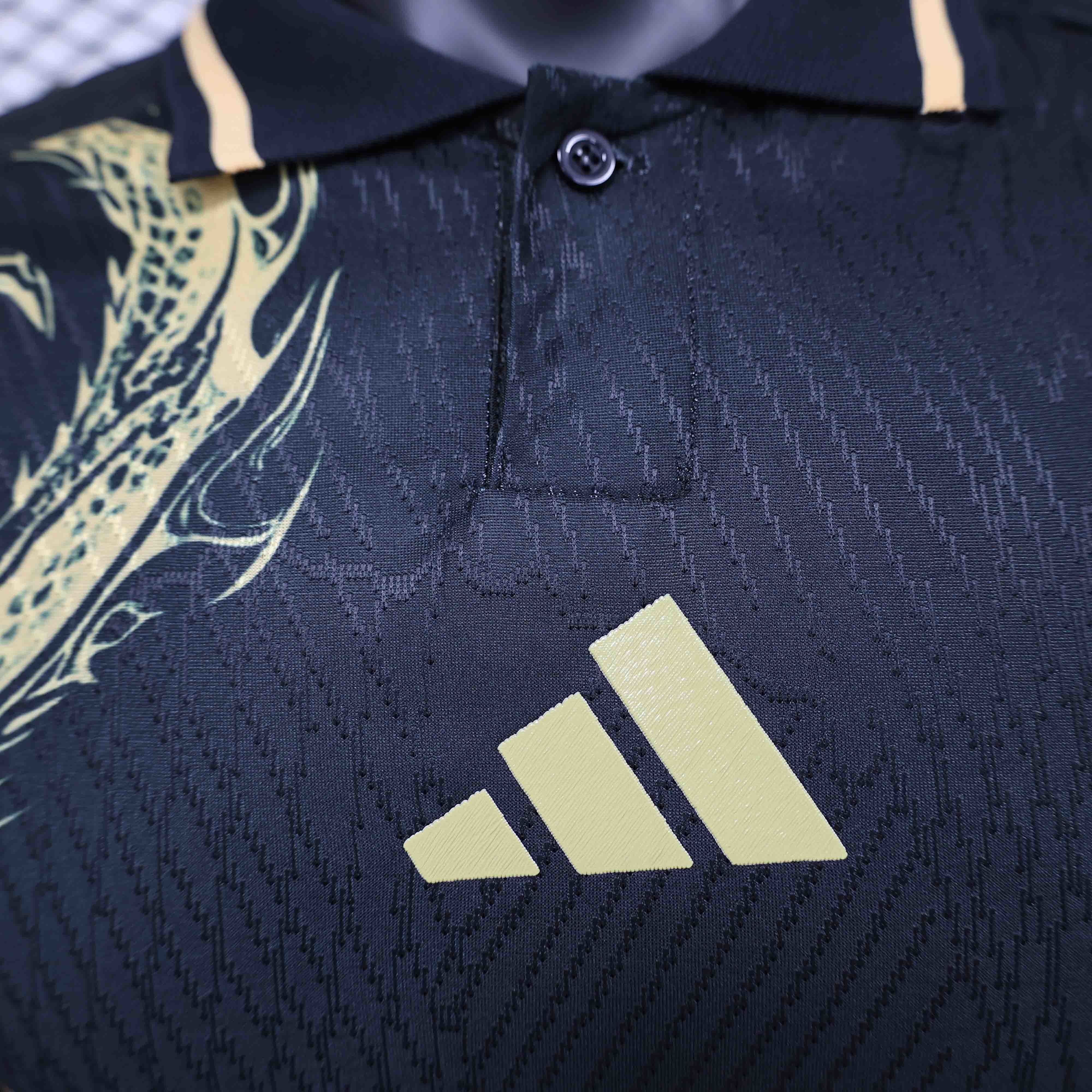 24-25 Real Madrid Dragon Black Special Edition Player Version Shirt AAAAJersey Supplier Yupoo 2