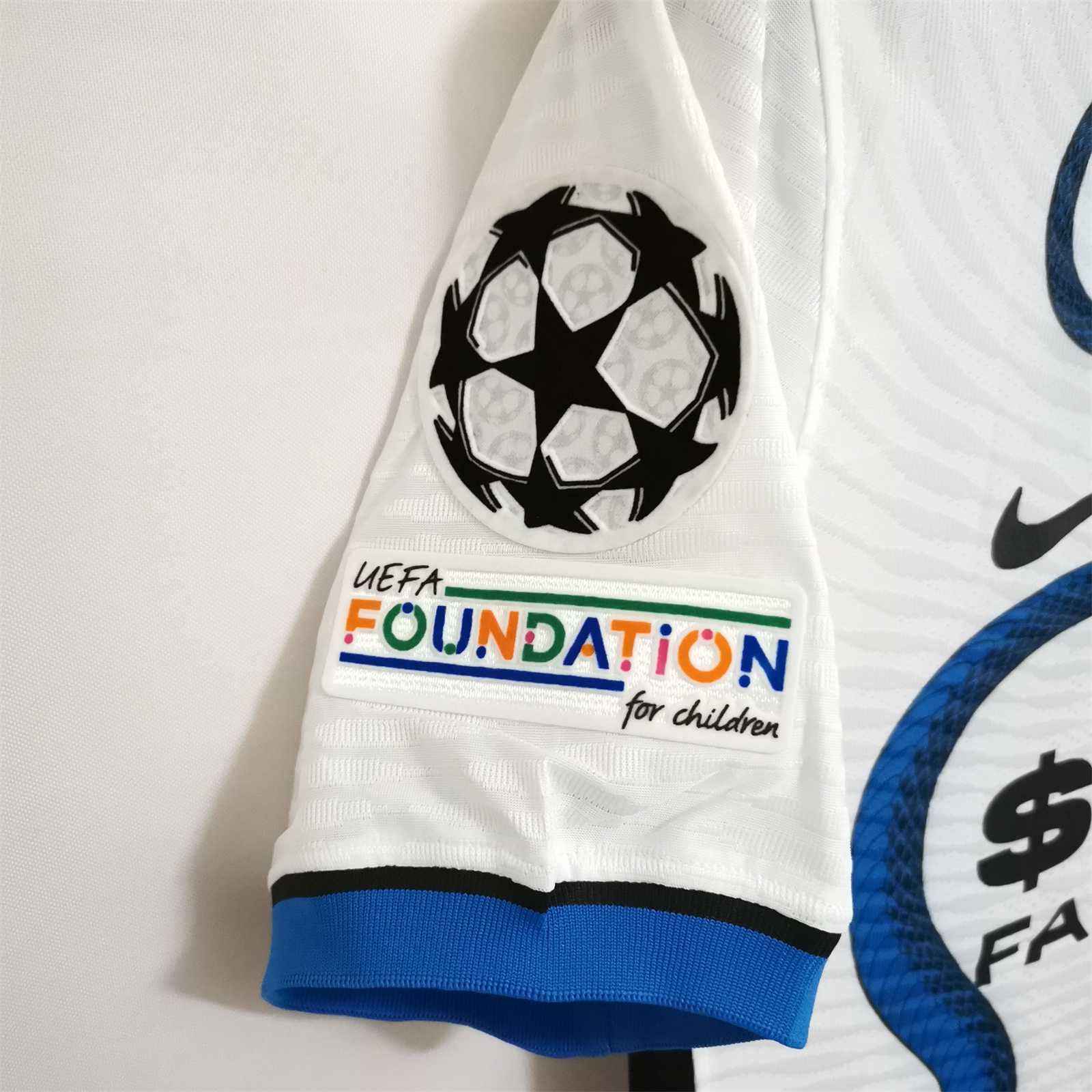 21-22 Inter Milan away 8