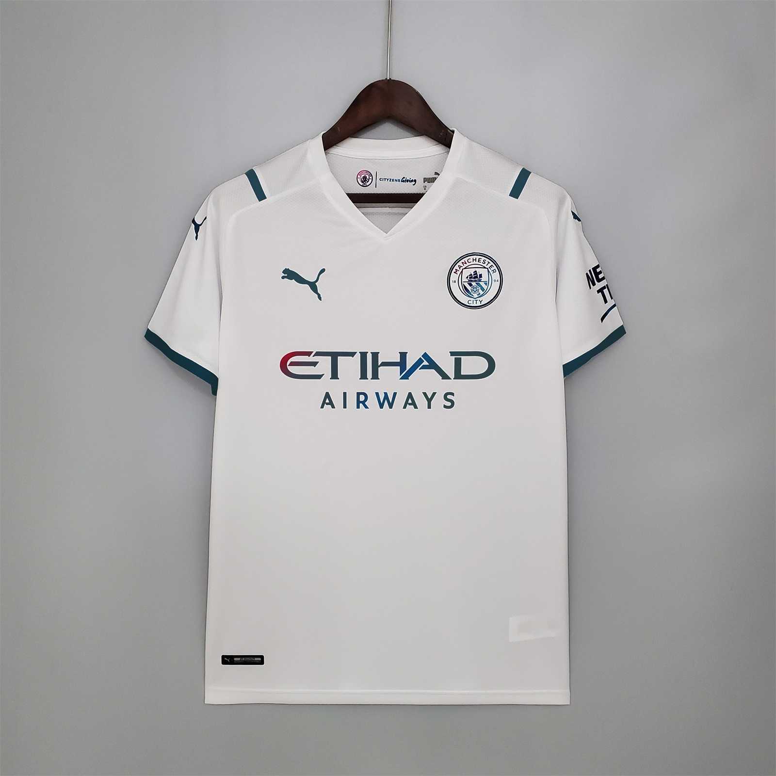 21-22 Manchester City away