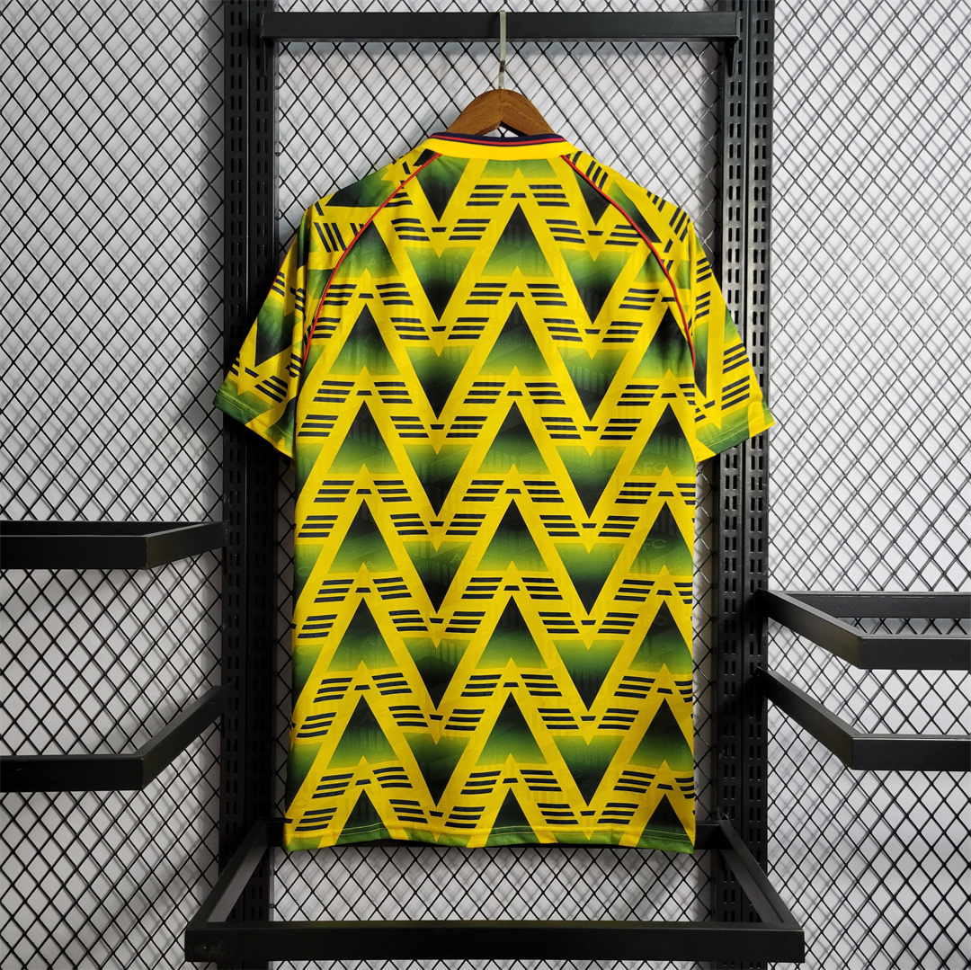 91-93 Arsenal away 2