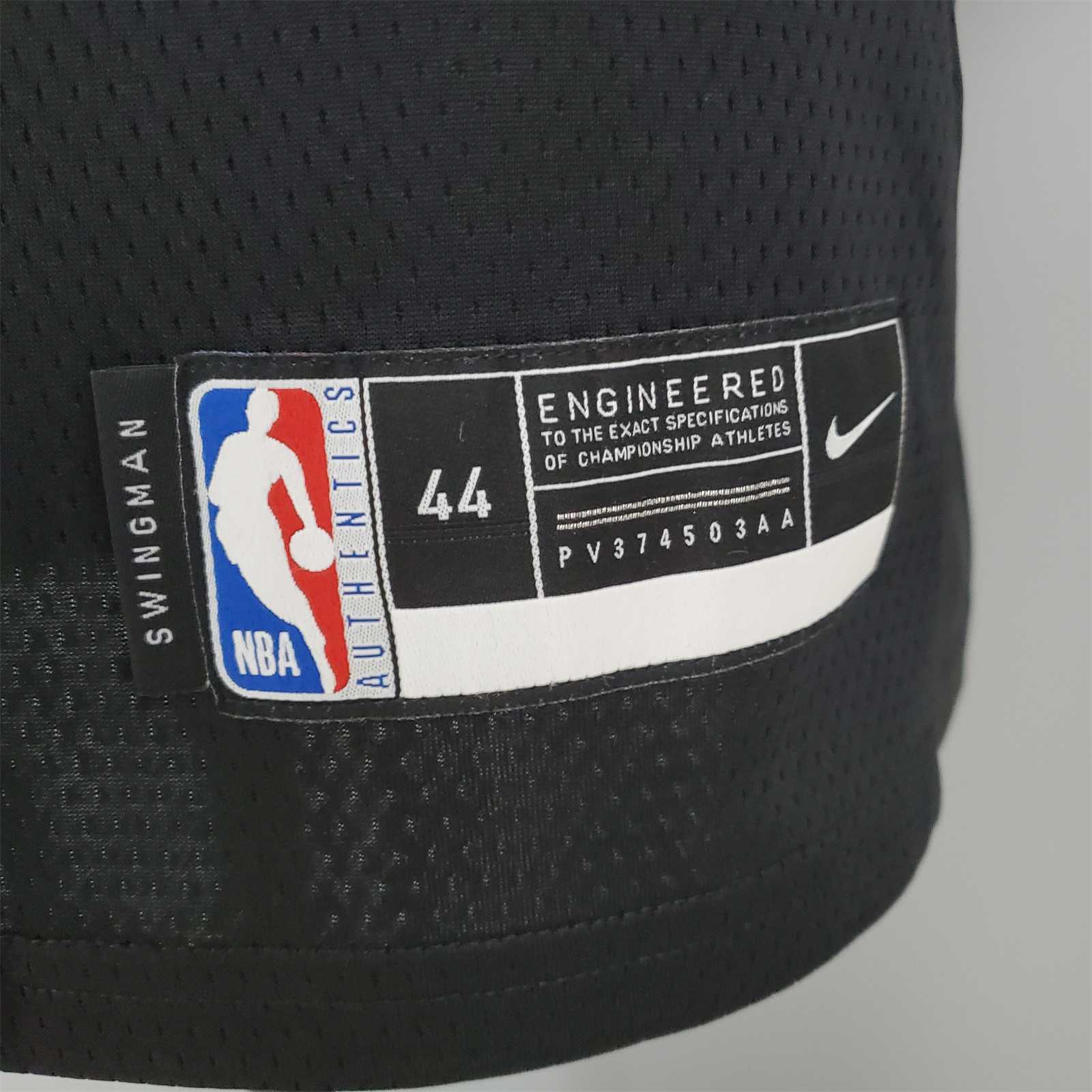 DeROZAN#11 Chicago Bulls black 4