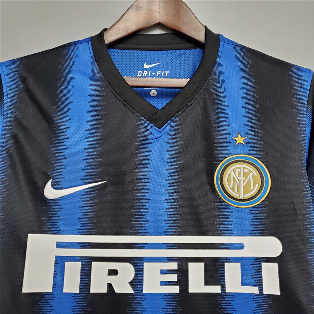 10-11 Inter Milan home long-sleeved 9