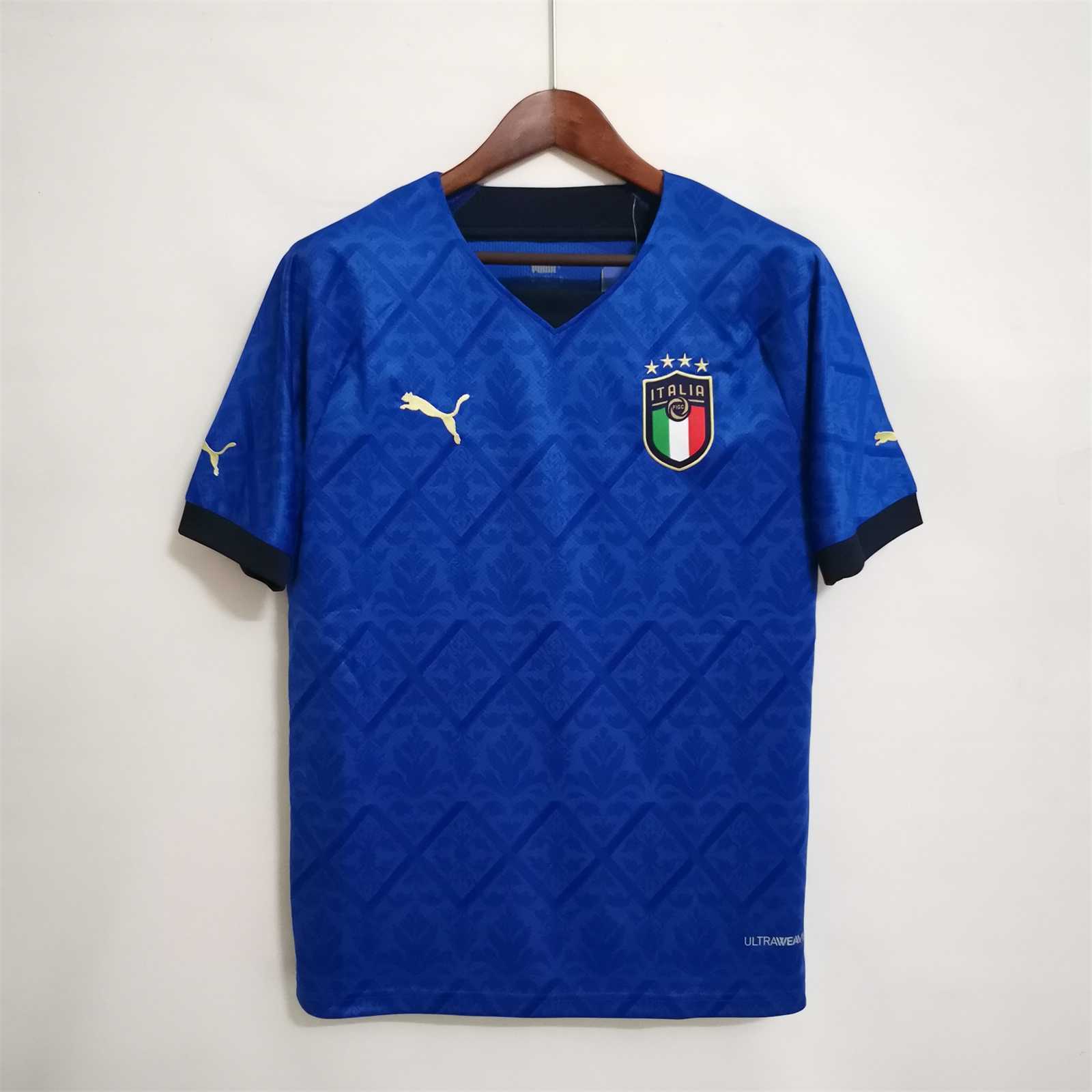 2022 Italy home1684421251000