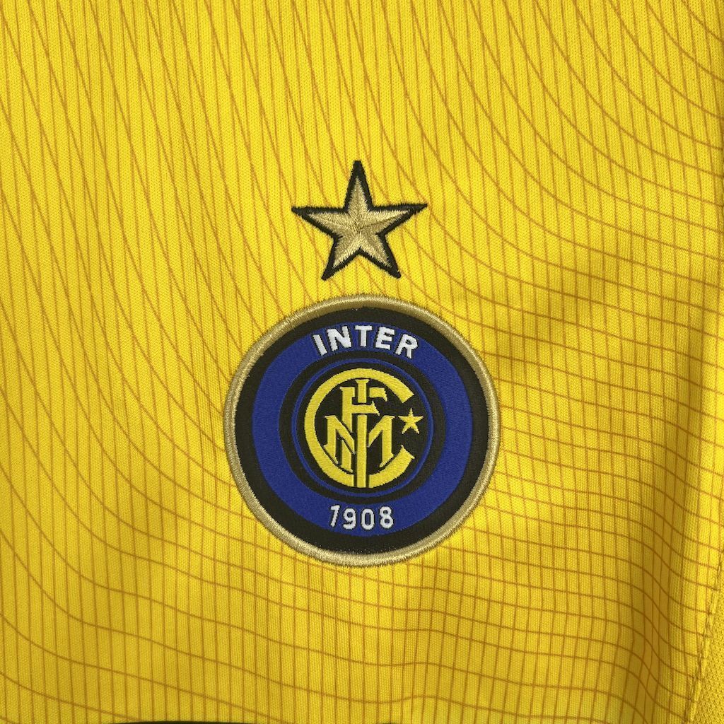 02-03 Inter Milan third away 9