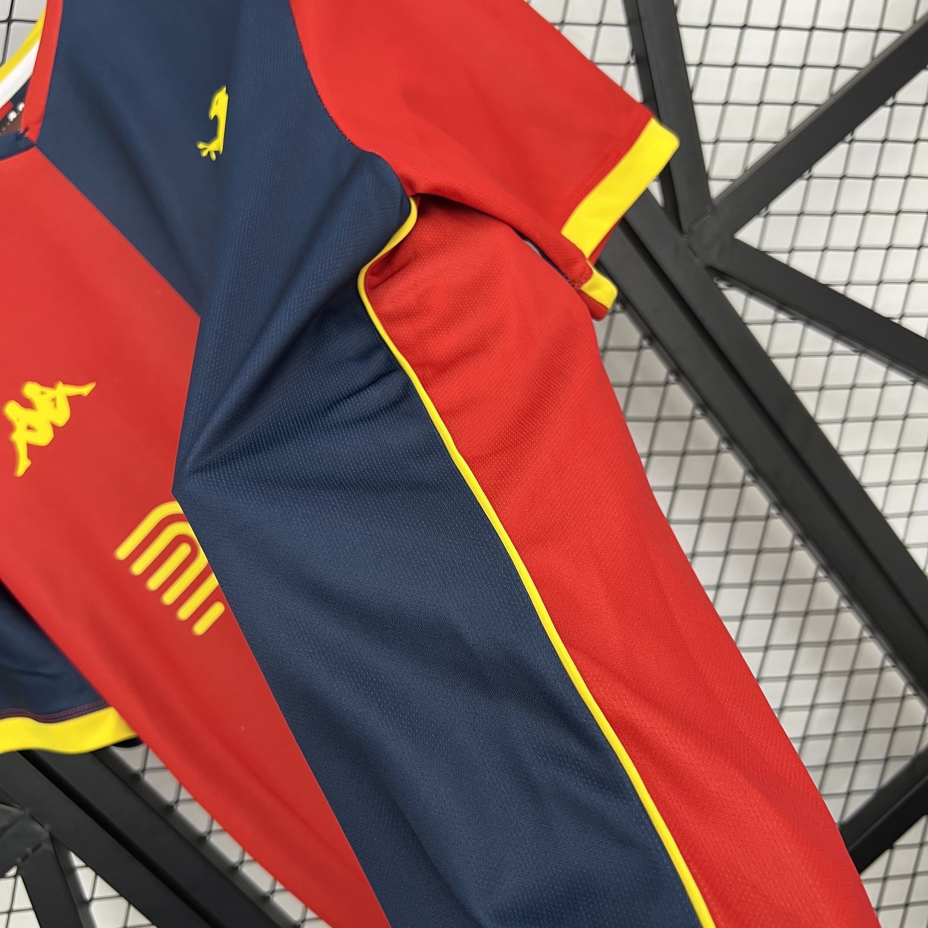 25-26 Genoa CFC Home Kit Shirt Football Uniforms AAAAJersey Cheap Yupoo 4