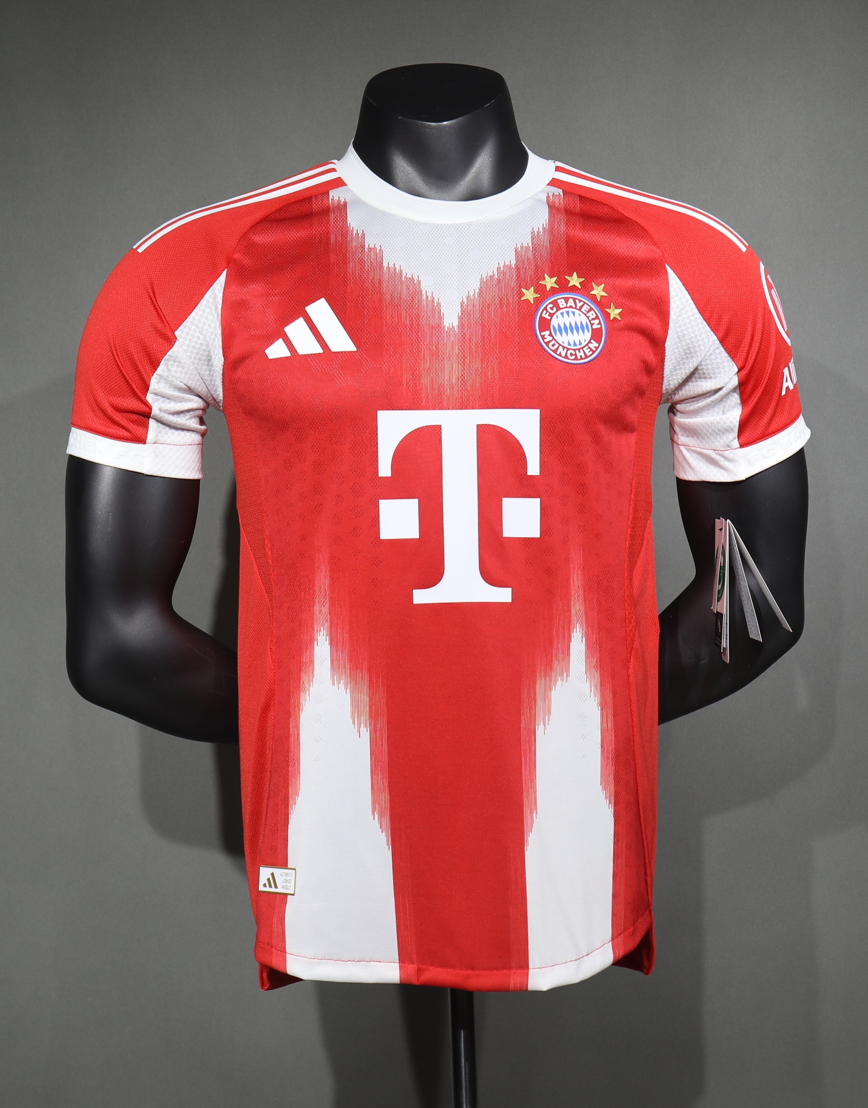 25-26 Bayern Munich Home Kit Player Version Soccer AAAAJersey Yupoo