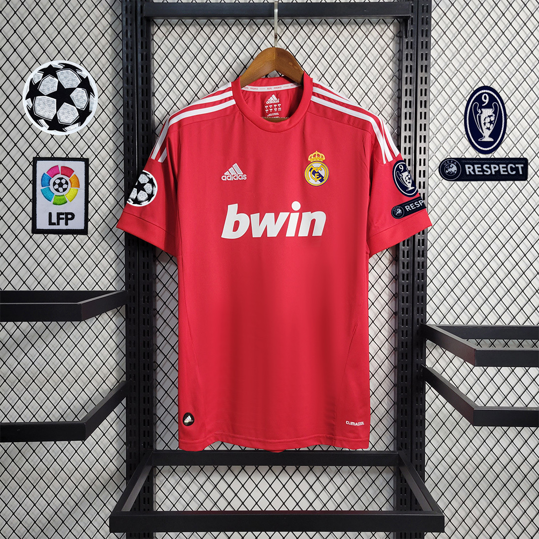 11-12 Real Madrid red away 7