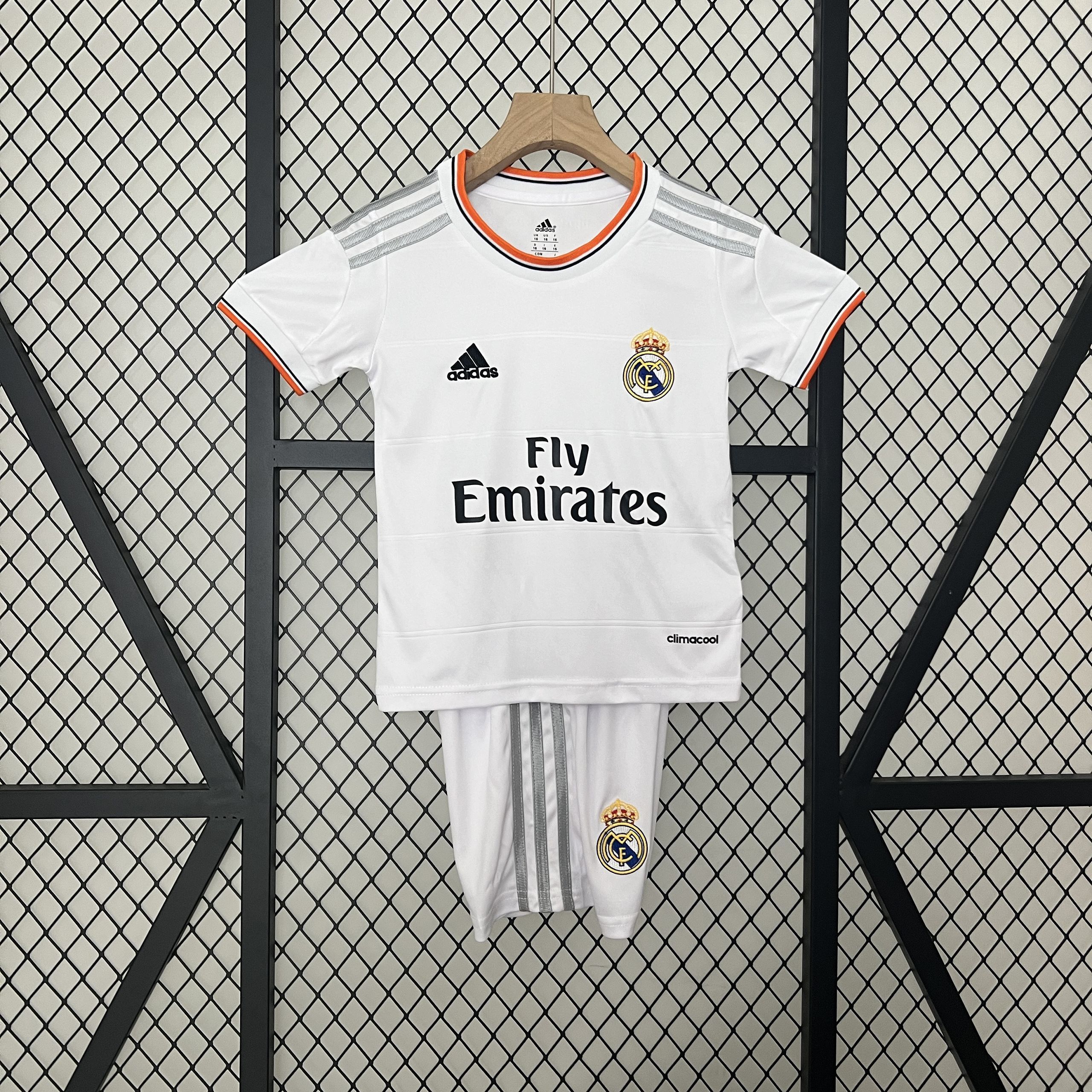 13-14 Real Madrid Home Retro Kid Kits Children Sets Jersey Supplier Yupoo