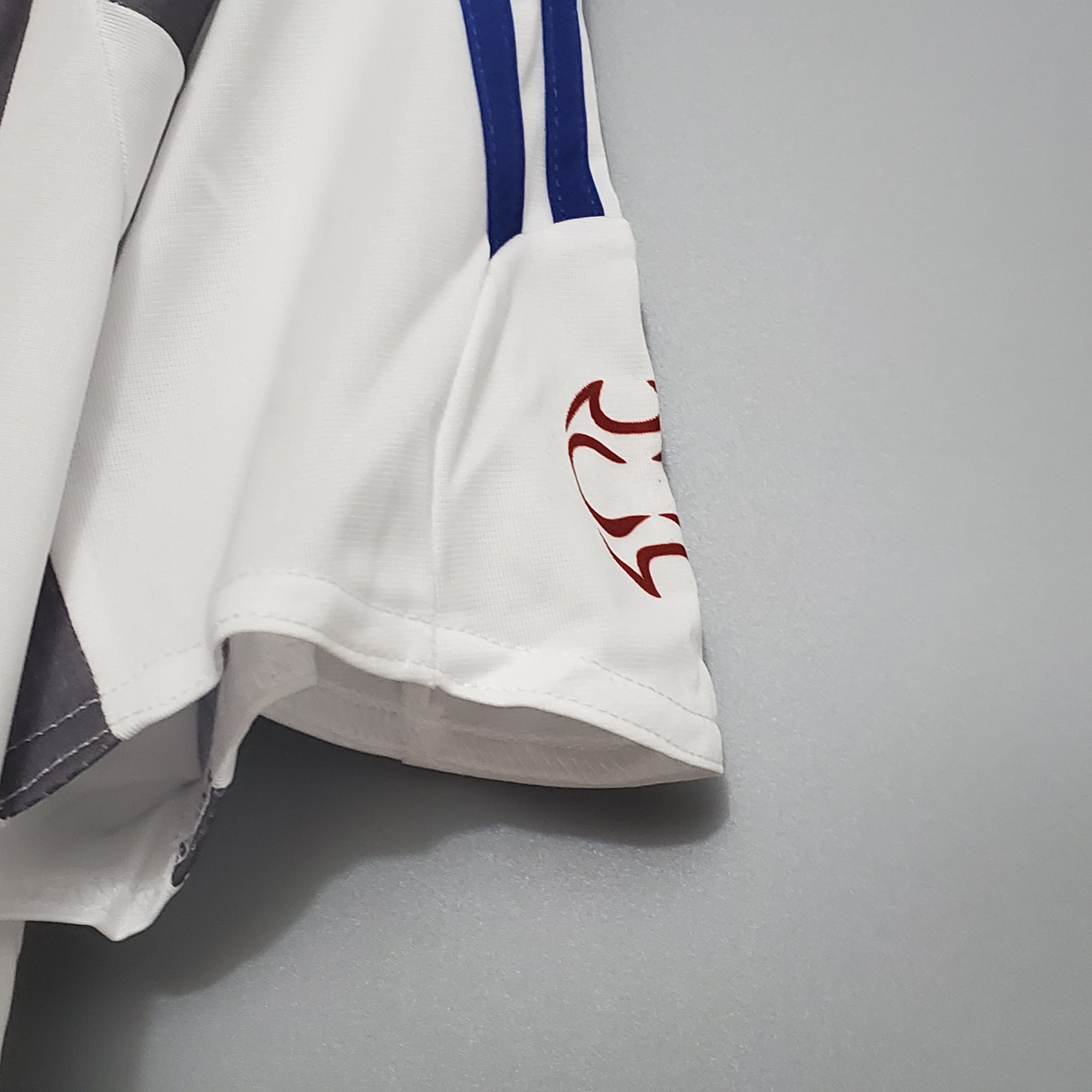 2006 Japan away 7