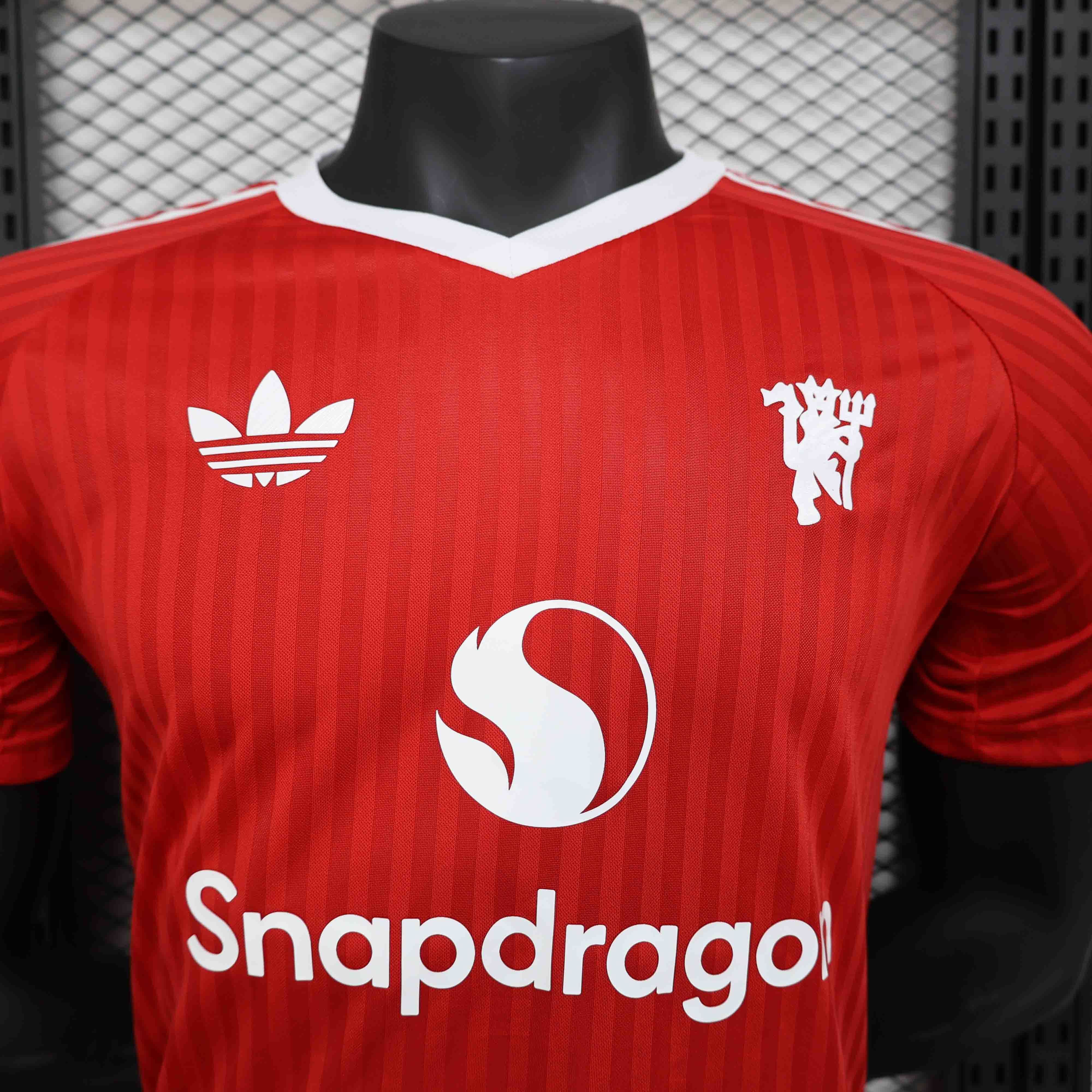 24-25 Manchester United OG Red Player Version Shirt AAAAJersey Supplier Yupoo 1