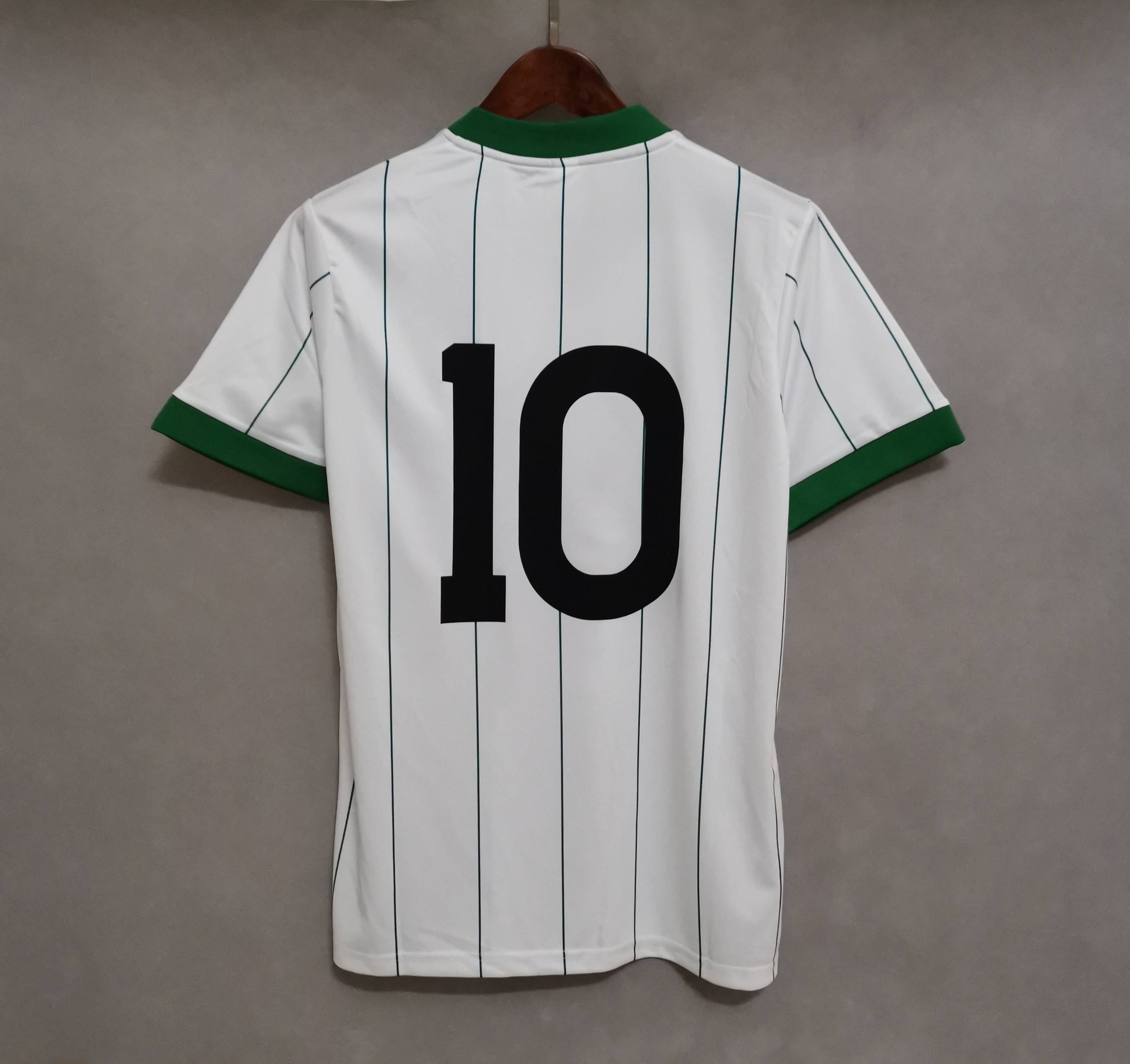 84-86 Celtic away1684417126000 6