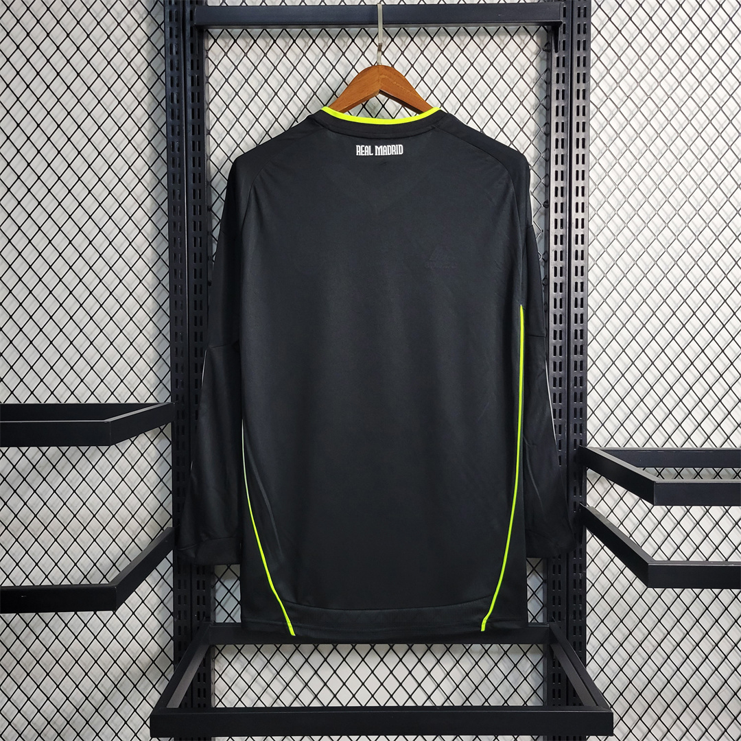 10-11 Real Madrid away long sleeve 4