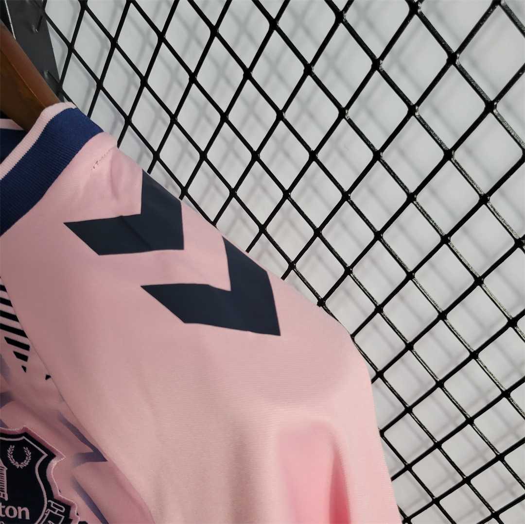22-23 Everton away 9
